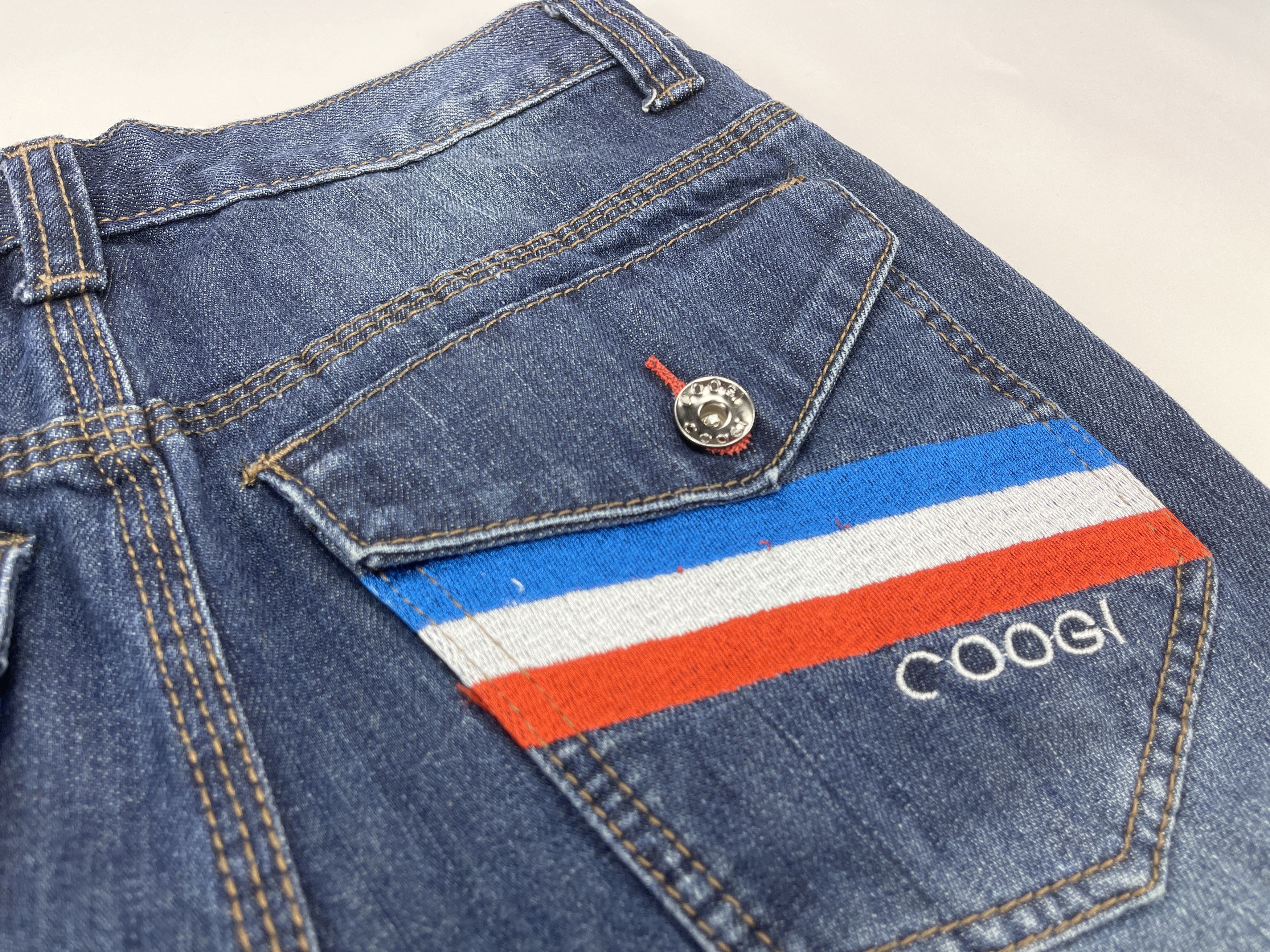 Coogi Coogi jeans shorts, vintage 90s hip hop 1990s skater Y2K 28 Size US 28 / EU 44 - 6 Thumbnail