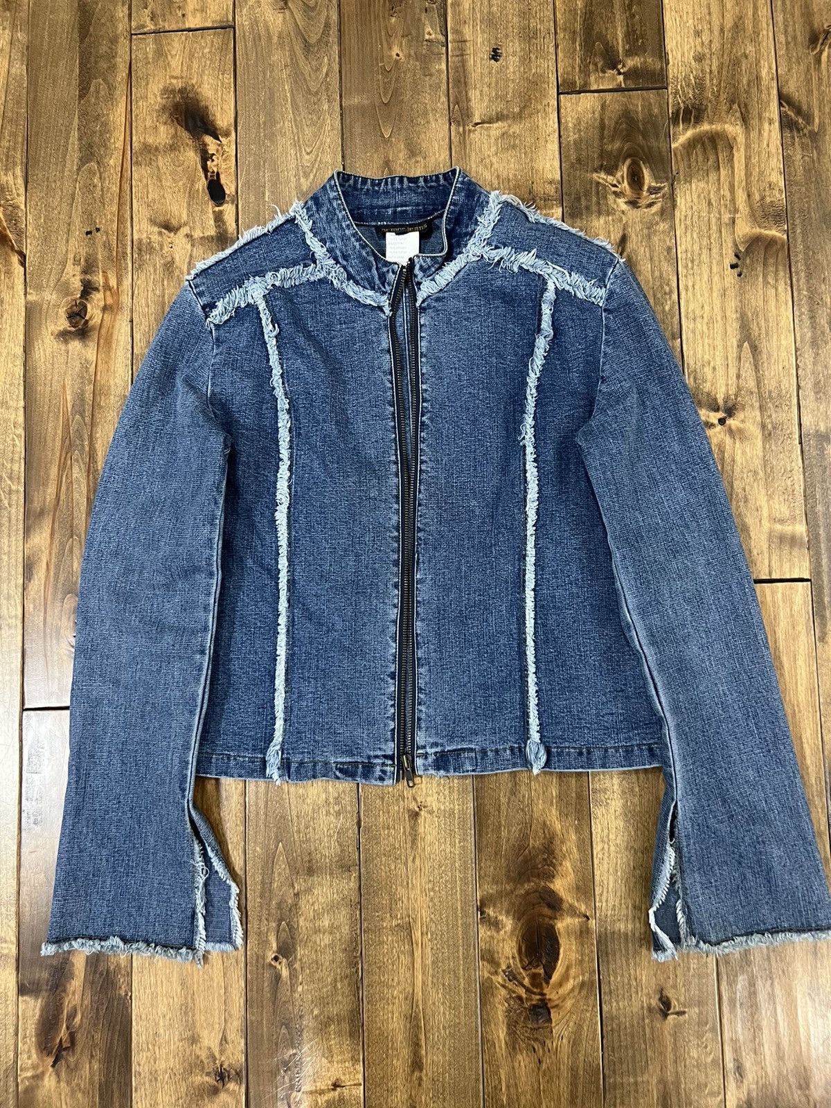 Japanese Brand Distressed cropped denim jacket Size US S / EU 44-46 / 1 - 8 Thumbnail