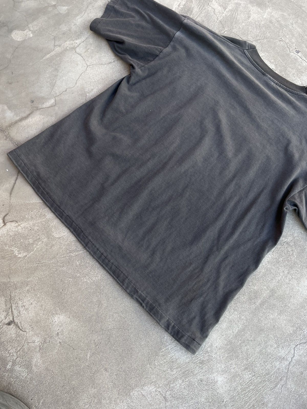 Vintage Ancient 1980s Single Stitched T-Shirt, Sunfade Size US L / EU 52-54 / 3 - 8 Thumbnail