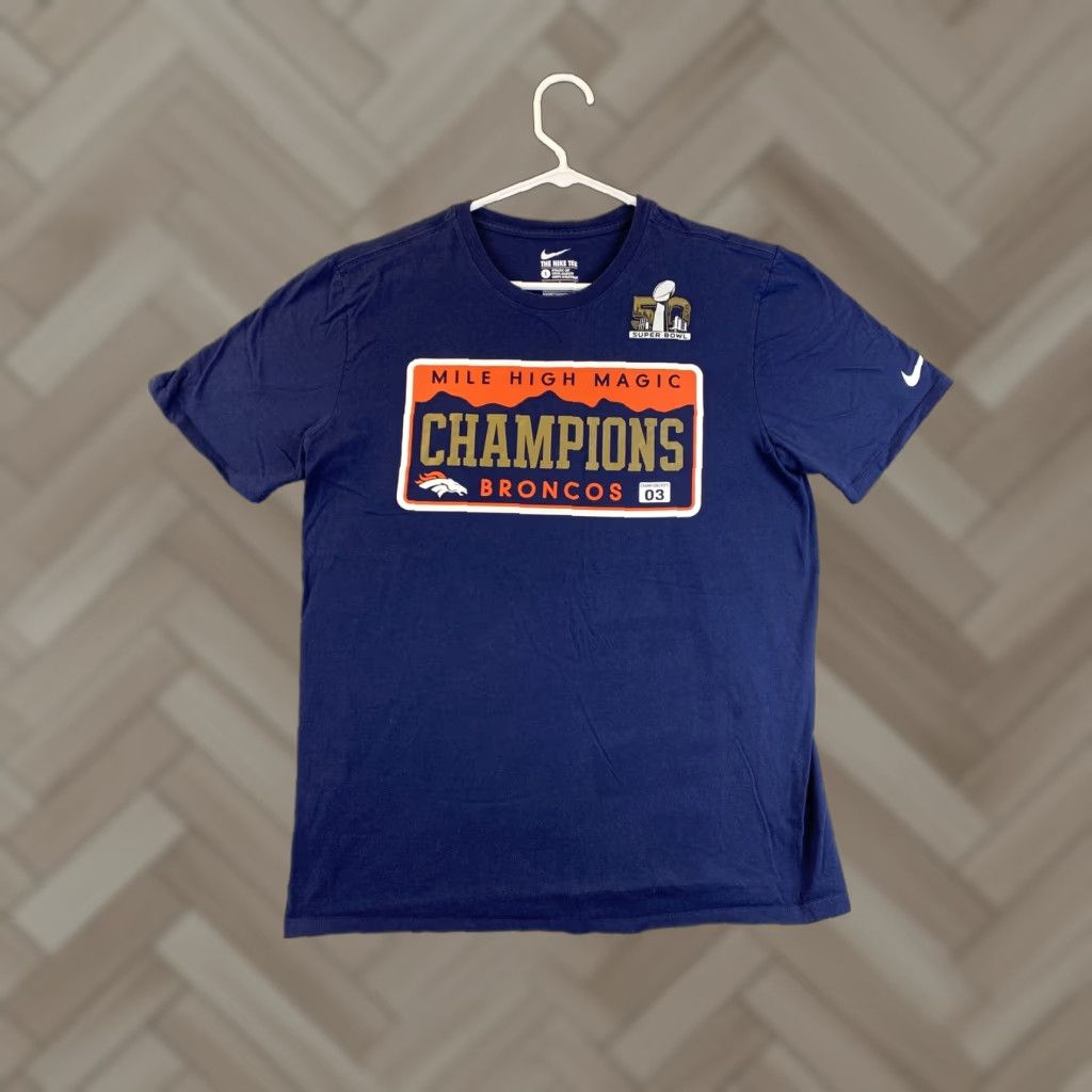 Nike VINTAGE? No actually Nike Denver Broncos T-Shirt Shirt Adult Large L NFL Short Sleeve Navy Blue 78-23 Mens Size US L / EU 52-54 / 3 - 1 Thumbnail
