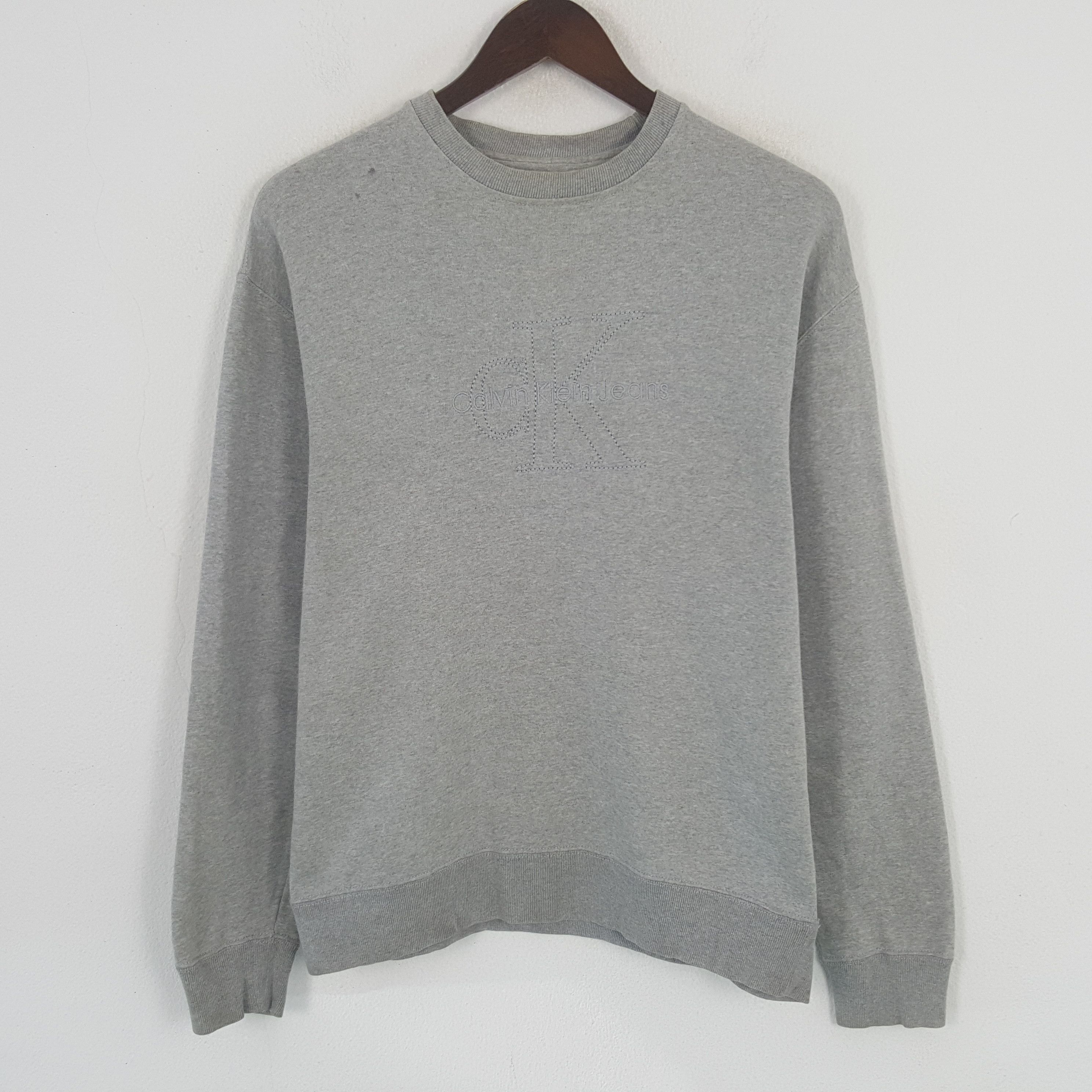 Calvin Klein × Vintage Vintage Calvin Klein Jeans Embroidery Logo Sweatshirt Size US S / EU 44-46 / 1 - 1 Thumbnail