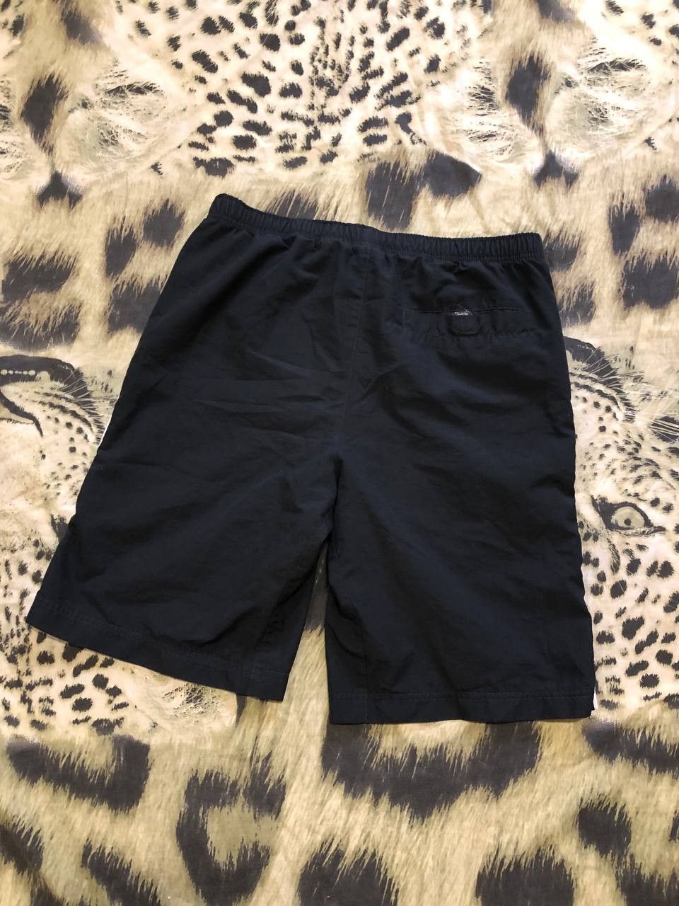 Nike Vintage Nike Y2K Swoosh Streetwear Shorts Hype Size US 30 / EU 46 - 16 Thumbnail