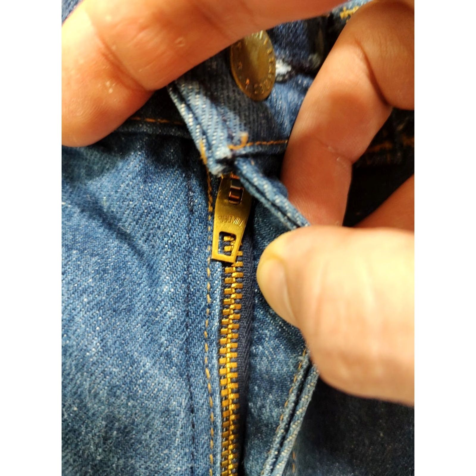 Vintage VINTAGE Body Lingo Militaires Jeans Womens 23 X 32 Inseam Denim 80s Straight Leg Blue 100% Cotton Jeans Womens Men? (invalid) Size 40" / US 18 - 7 Thumbnail
