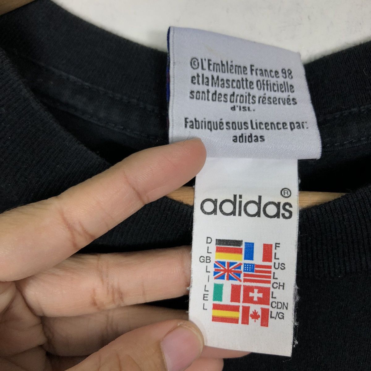 Adidas 🔥Vintage 98 France Coupe Du Monde Adidas Big Logo T-Shirt Size US L / EU 52-54 / 3 - 11 Thumbnail