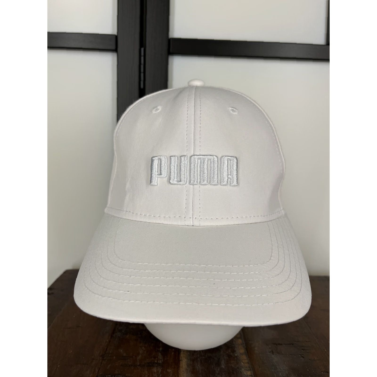 Puma PUMA Hat Cap Fitted Adult Medium White Embroidered Polyester Spandex Blend Golf Hat/Cap Modern Logo Size ONE SIZE - 2 Thumbnail