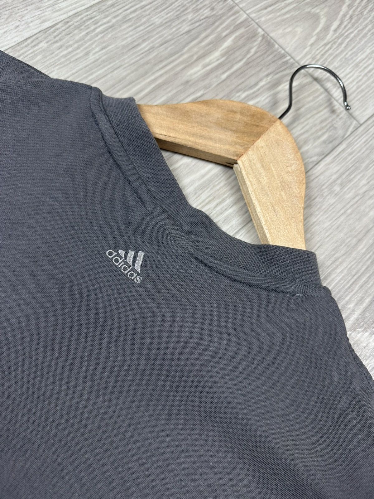 Adidas × Vintage Vintage Adidas 90s Suit T-Shirts and Shorts Y2K Size US L / EU 52-54 / 3 - 11 Thumbnail