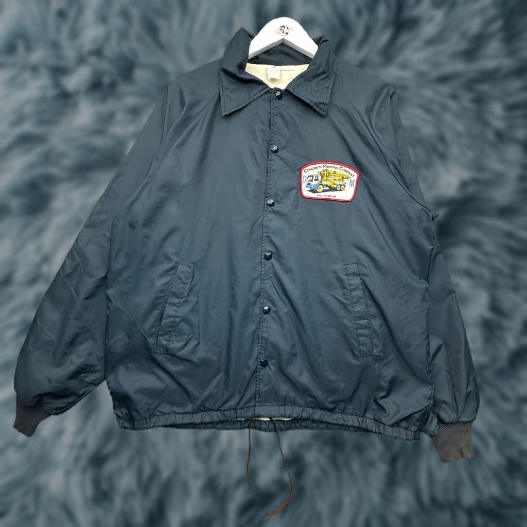 Vintage VINTAGE Coaches Windbreaker Jacket Mens Large Navy Patch Snap Button Lined 80s 90s Concrete Company Size US L / EU 52-54 / 3 - 1 Thumbnail