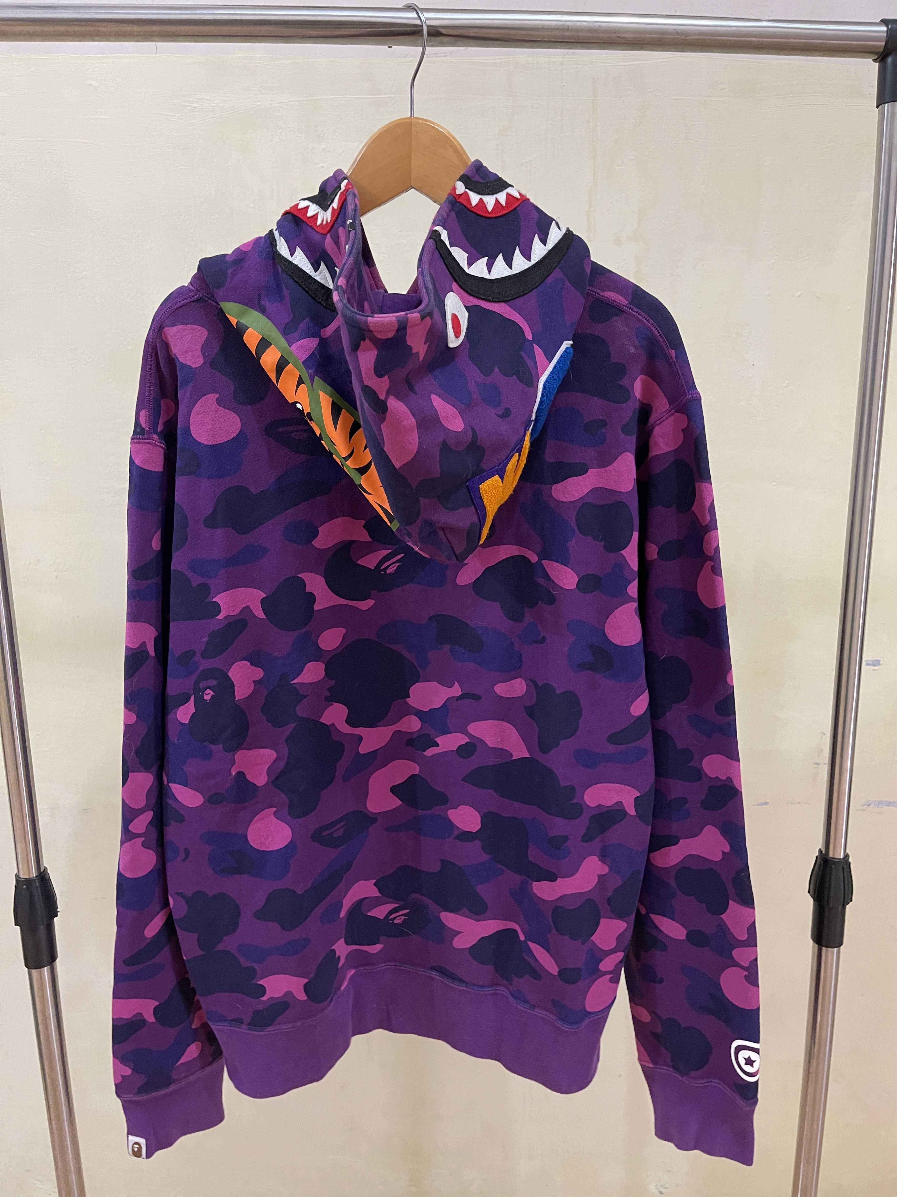 Bape Color Camo Shark Pullover Hoodie Size US L / EU 52-54 / 3 - 1 Thumbnail