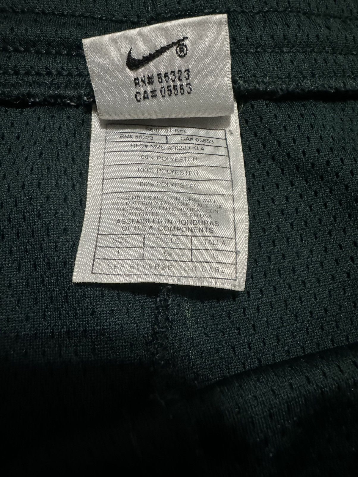 Nike Vintage Nike dark green shorts Size US 39 - 5 Thumbnail