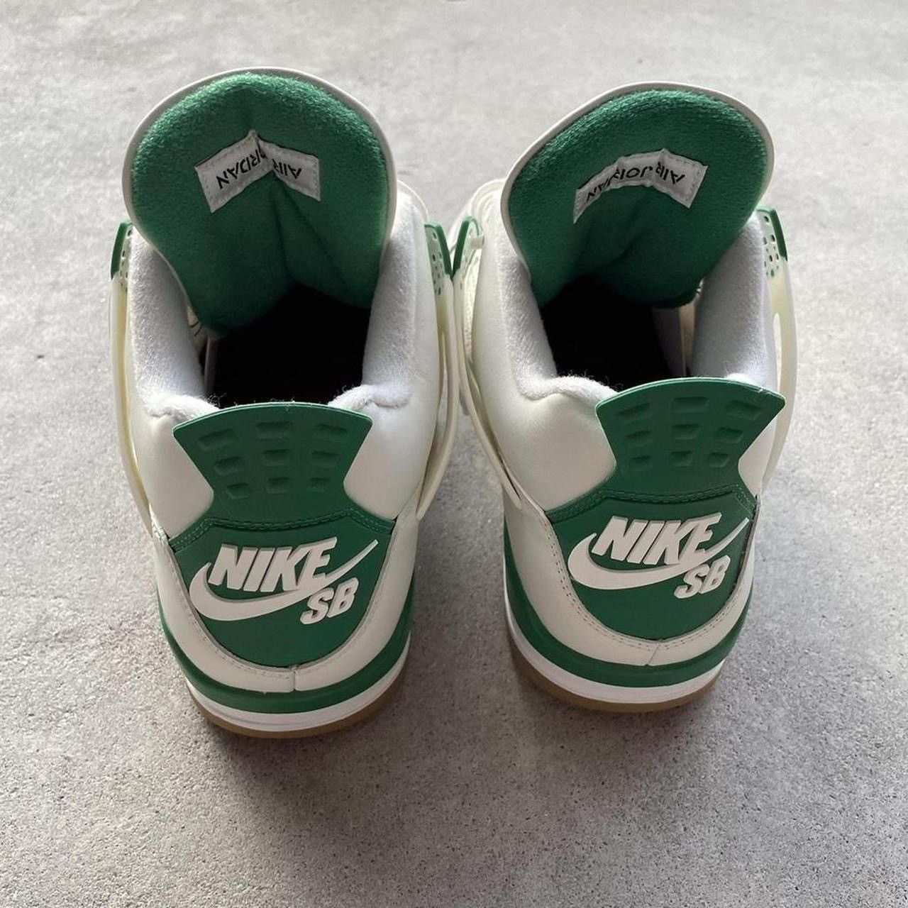 Nike SB Nike Jordan Retro 4 SB Pine Green Size US 10.5 / EU 43-44 - 4 Thumbnail