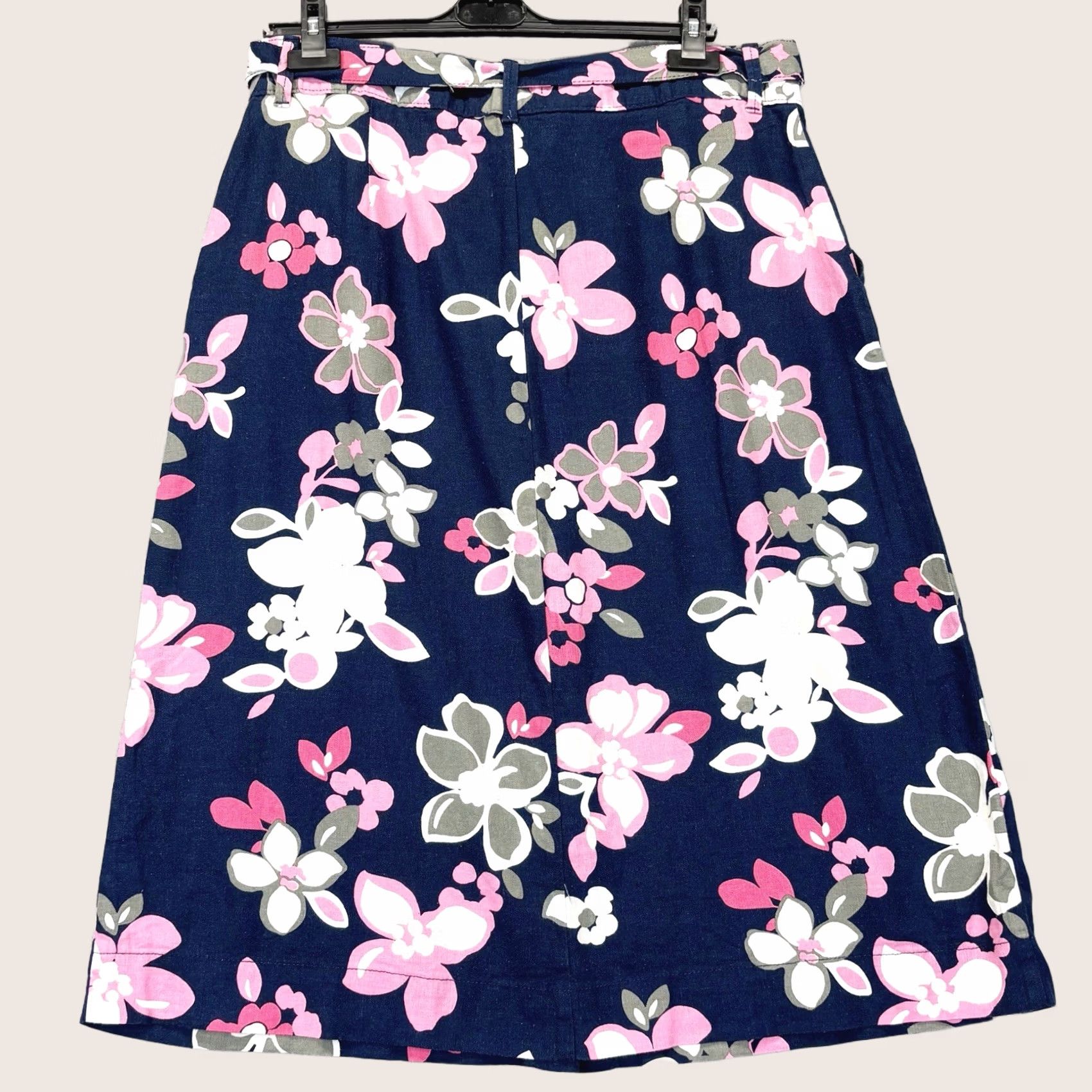 Marks & Spencer Item Specifications: Limited Edition Size 38" / US 16 / IT 52 - 1 Thumbnail
