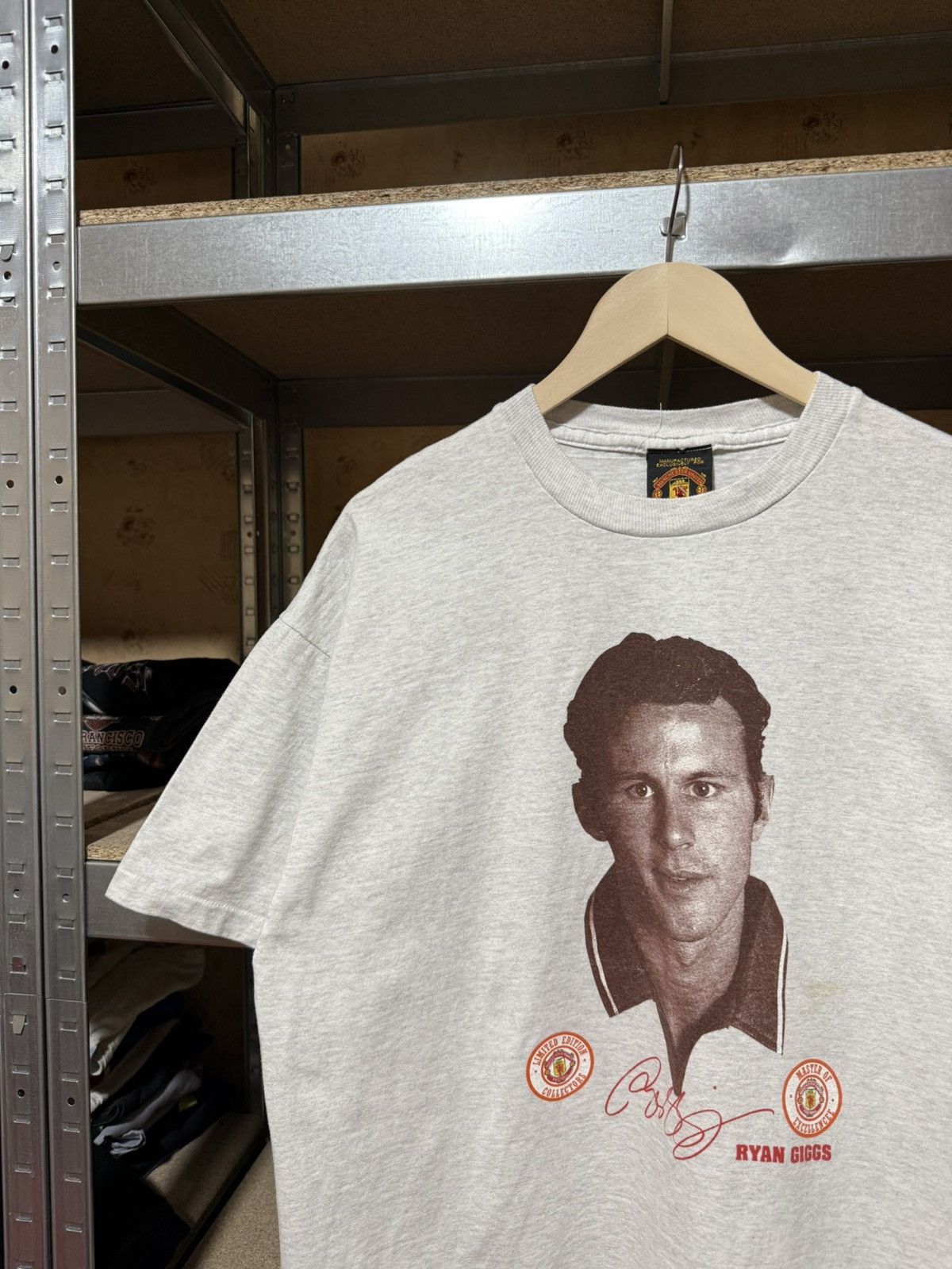 Vintage Vintage 90’s Manchester United Ryan Giggs Soccer T-Shirt Size US XL / EU 56 / 4 - 3 Thumbnail