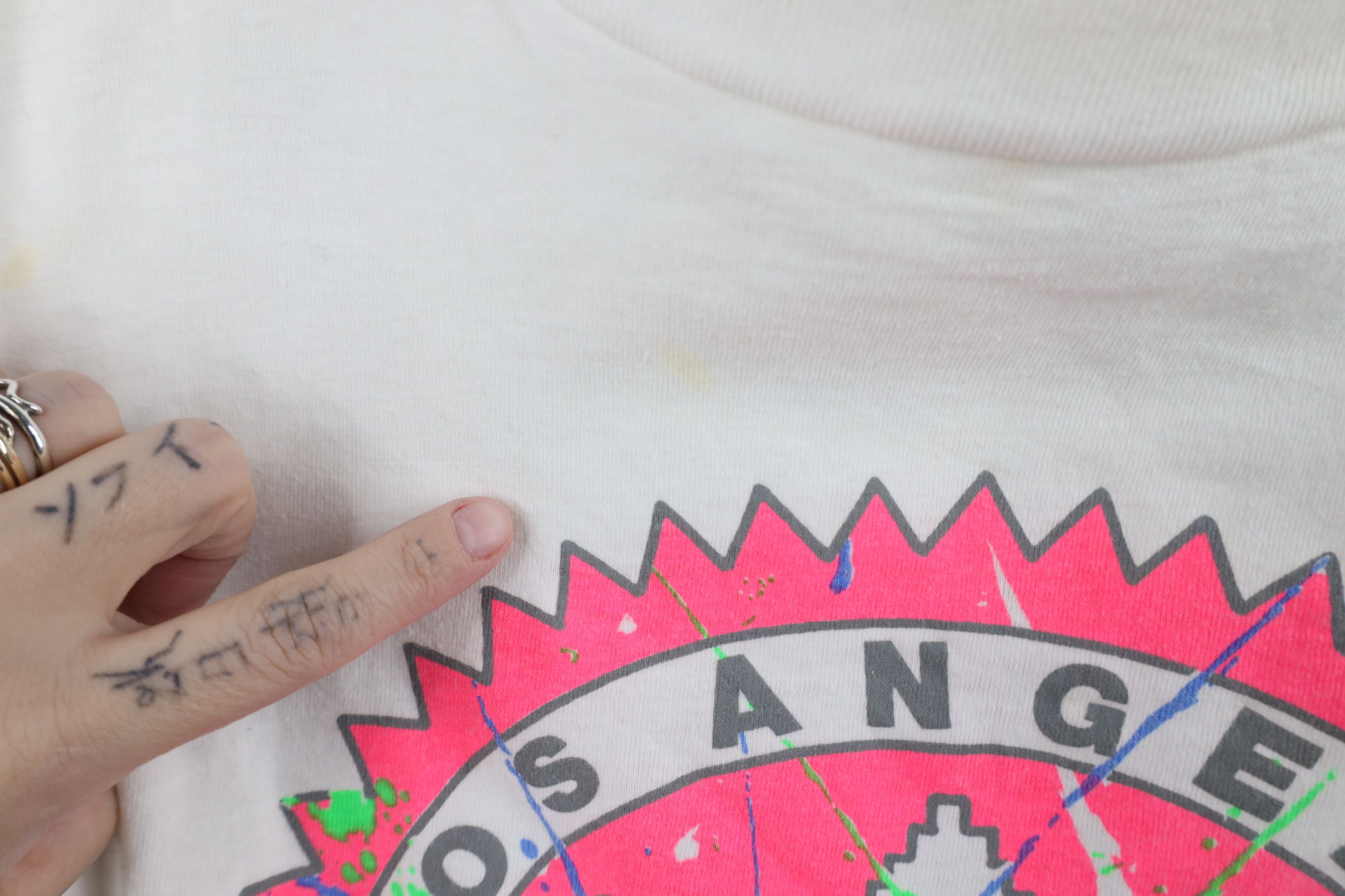 Vintage Vintage 90s LA Gear Spell Out Puff Paint T-Shirt White USA Size US XL / EU 56 / 4 - 8 Thumbnail