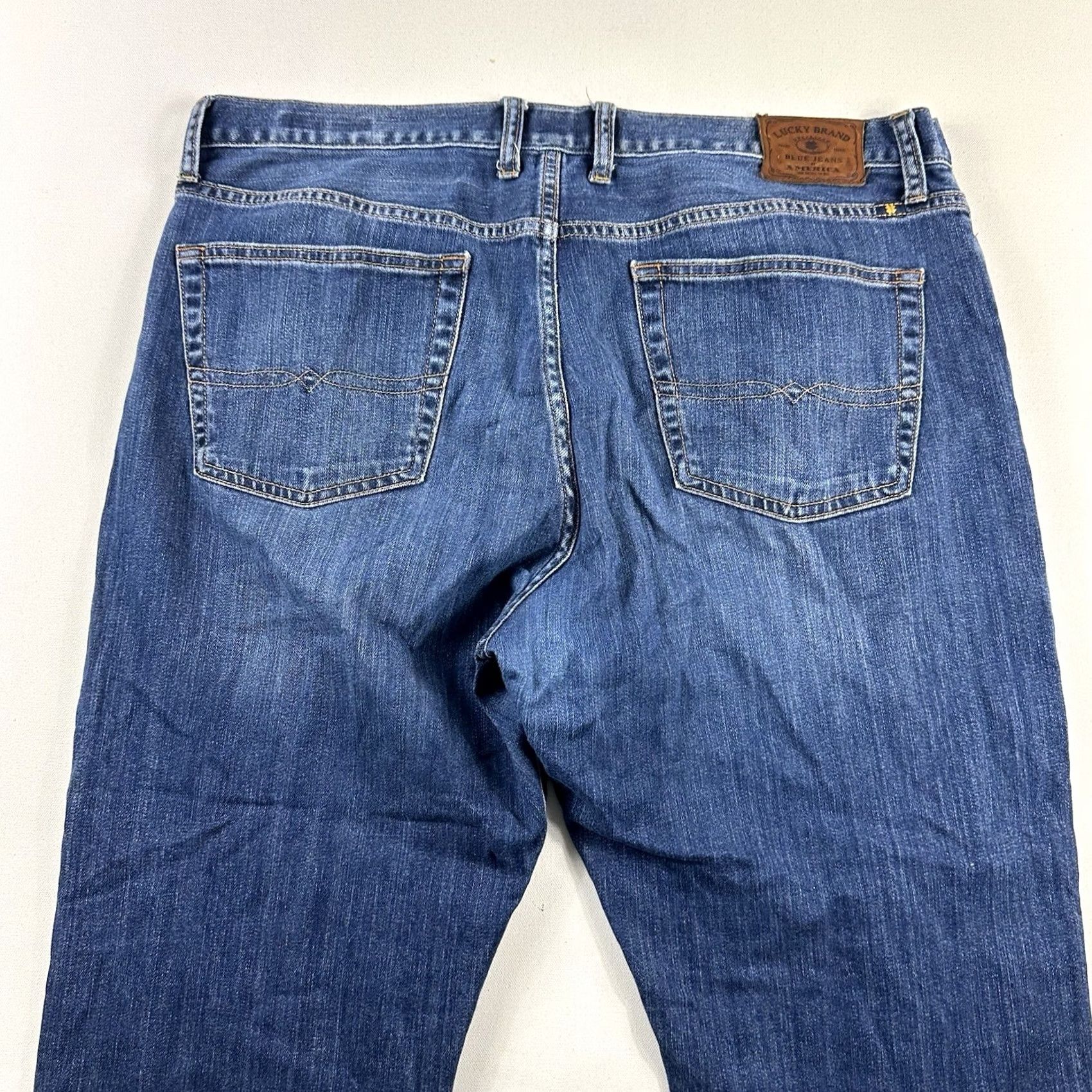 Lucky Brand Lucky Brand 329 Classic Straight Jeans Mens 38x24 Blue Dark Wash Denim Pants Regular Inseam 24 Stretch Pockets Logo Vintage No Rise Mid 10-12 Size US 38 / EU 54 - 4 Thumbnail