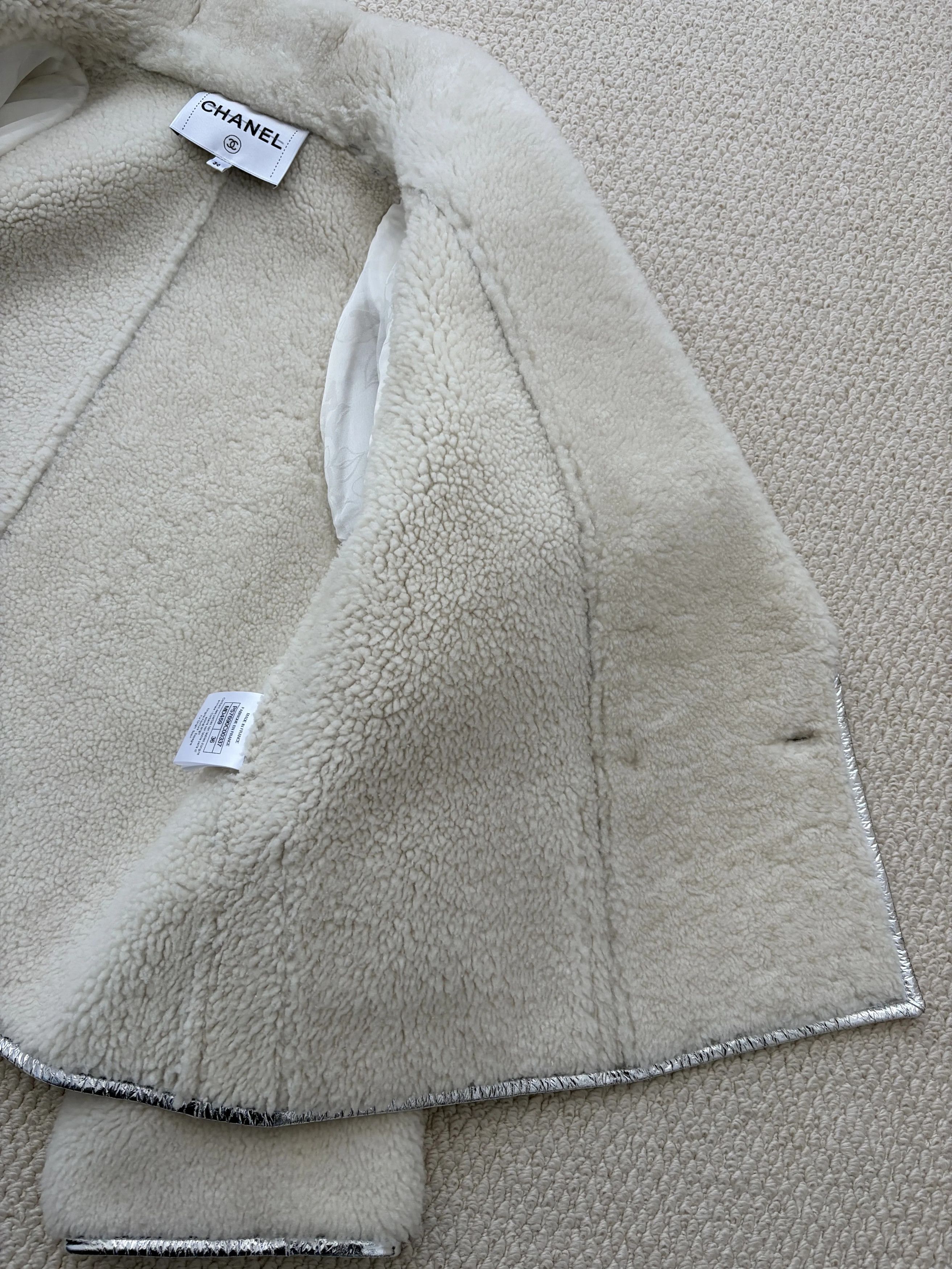 Chanel Chanel Metallic Silver Shearling Coat. Size XS / US 0-2 / IT 36-38 - 13 Thumbnail