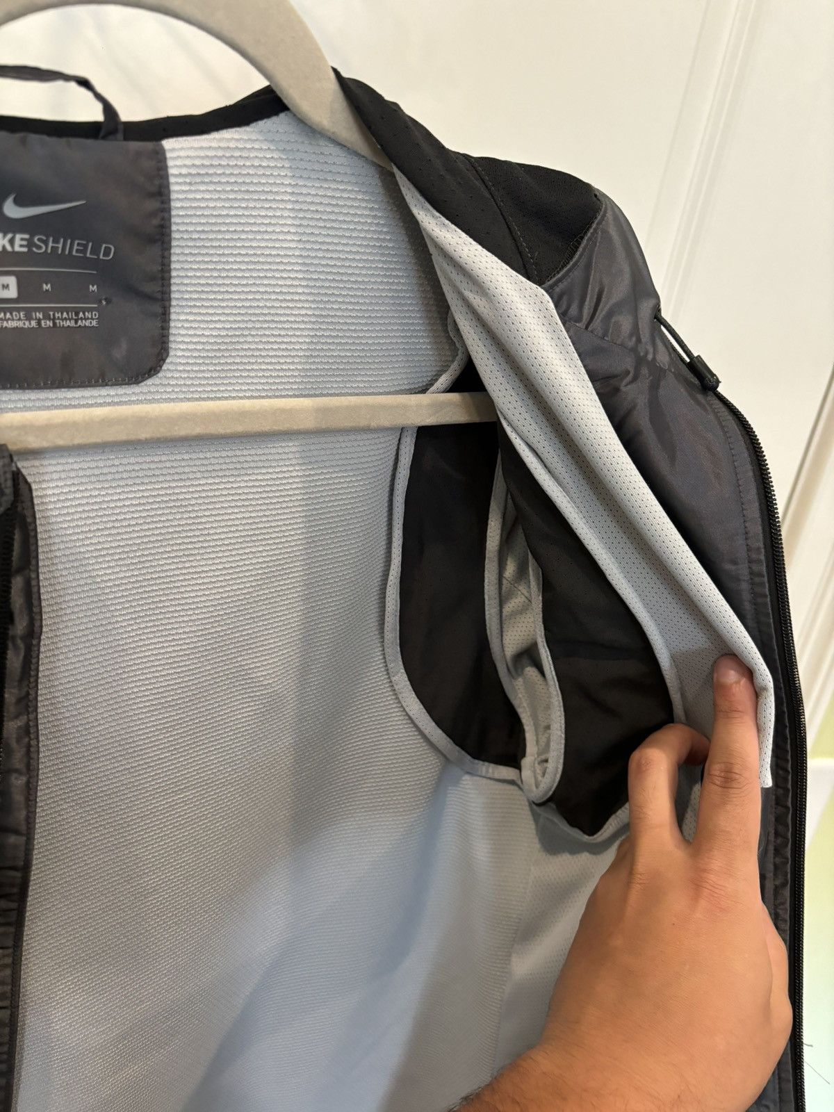 Nike Nike Shield Rainjacket Size US M / EU 48-50 / 2 - 6 Thumbnail