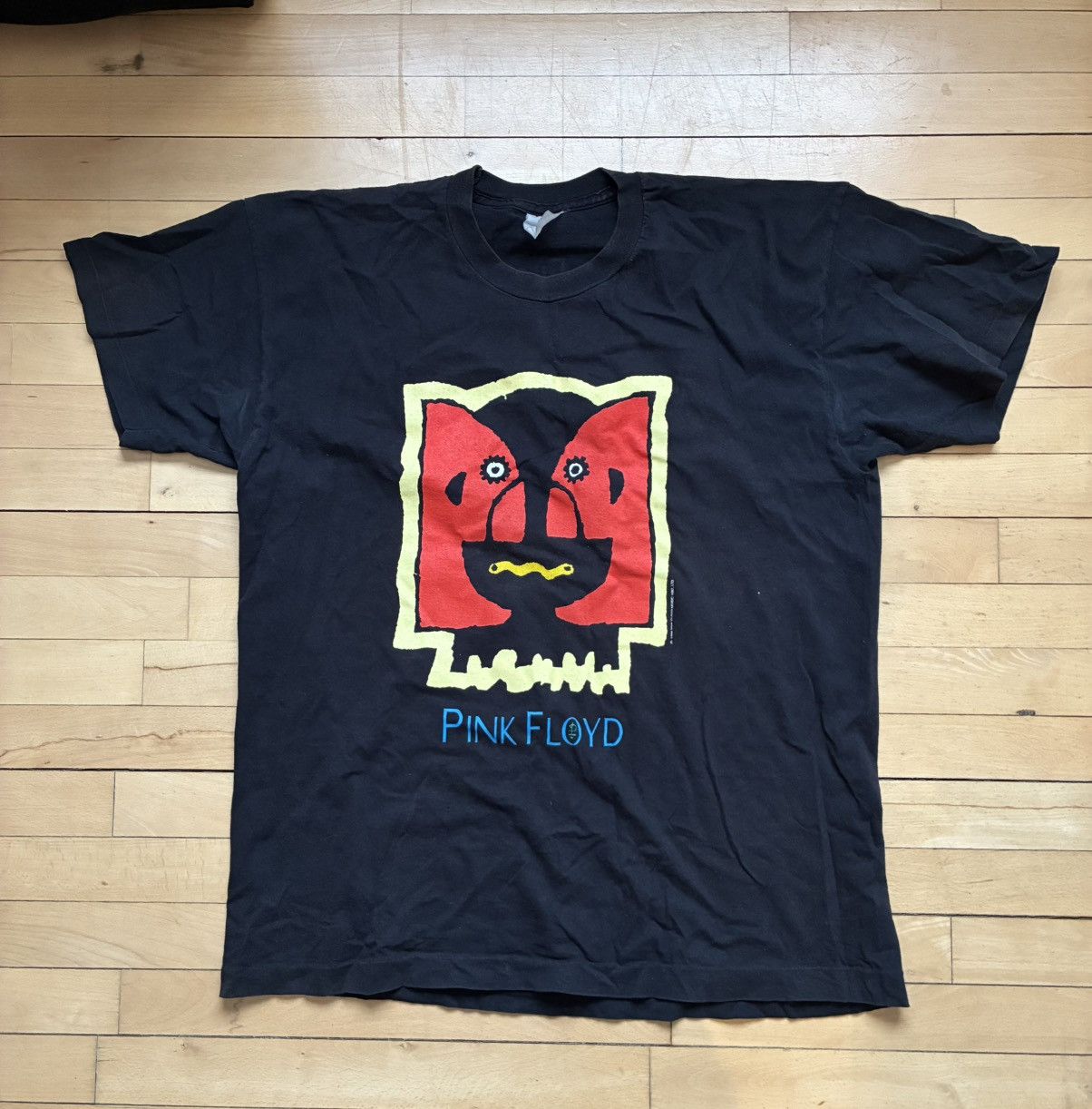 Pink Floyd division bell Euro tshirt.