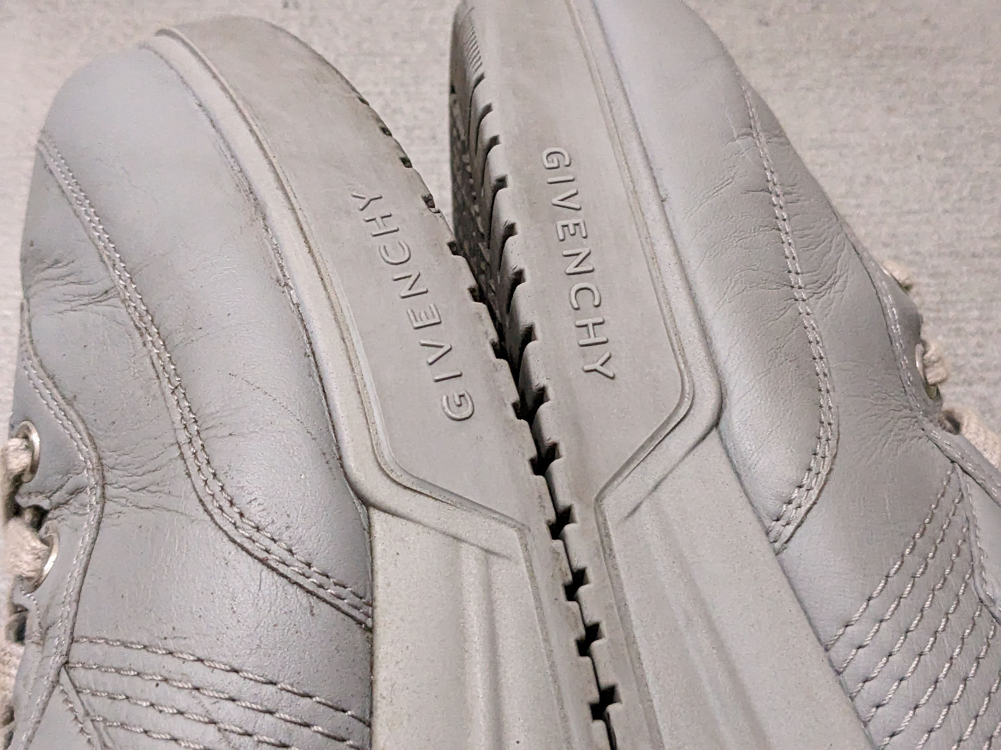 Givenchy Givenchy G4 Sneakers Gray 9 42 Leather Matthew Williams Size US 9 / EU 42 - 9 Thumbnail