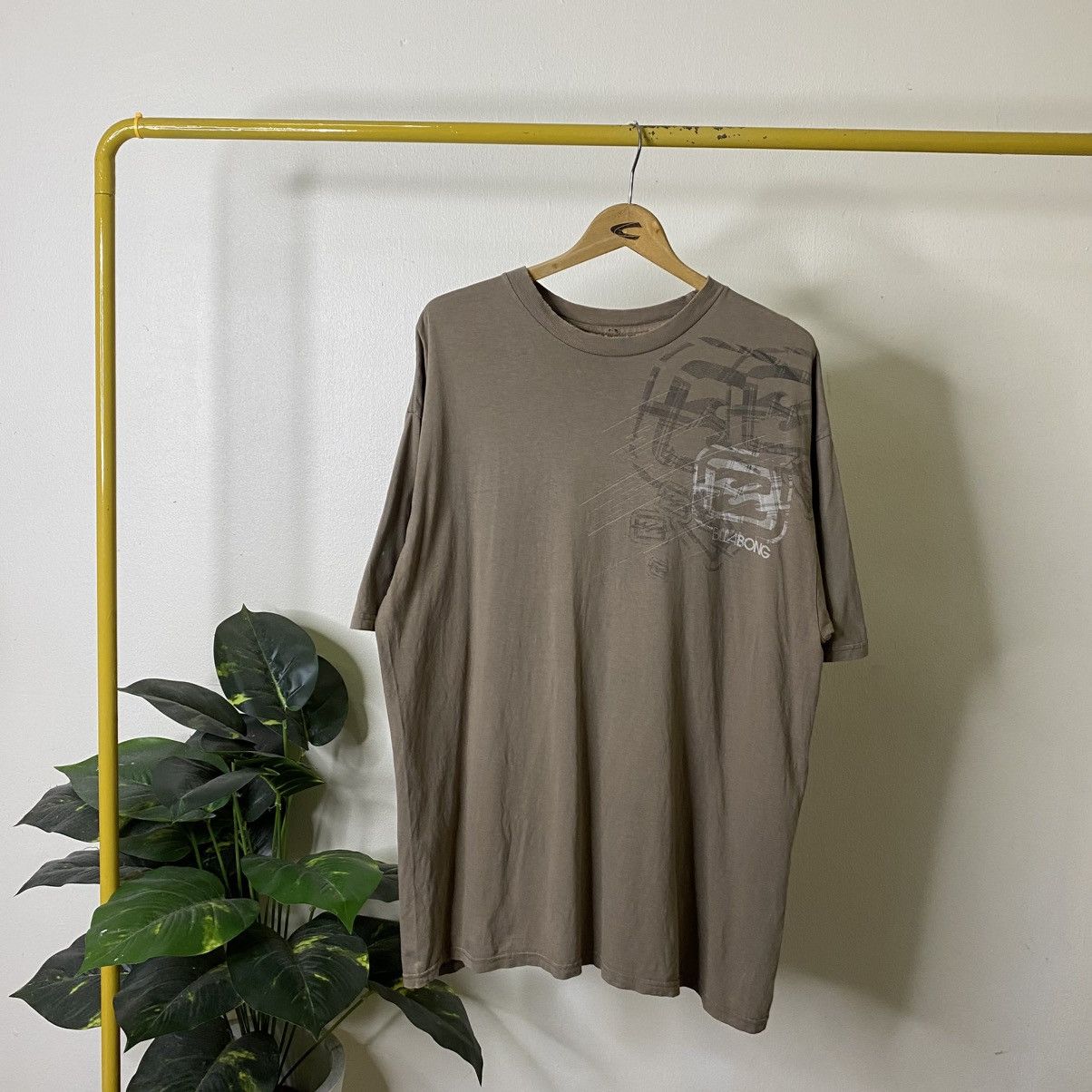 Billabong Vintage 2000s Billabong Surf T Shirt Size US XL / EU 56 / 4 - 1 Thumbnail