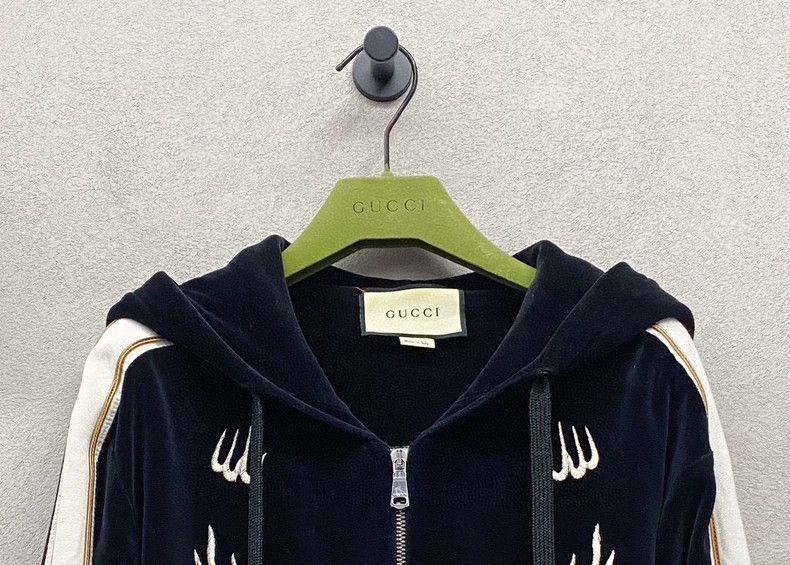 Gucci GucciBlack velvet jacket with dragon pattern embroidery 250 Size US S / EU 44-46 / 1 - 4 Thumbnail