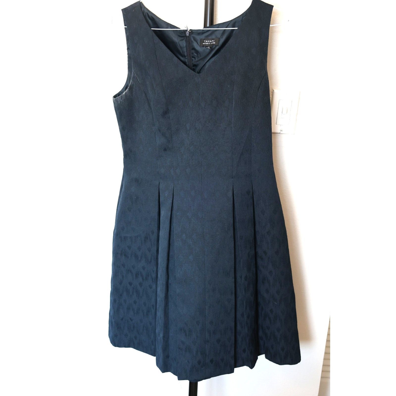 Other Tahari ASL Mini Dress - Size 12 - Blue - GUC Size XL / US 12-14 / IT 48-50 - 1 Thumbnail