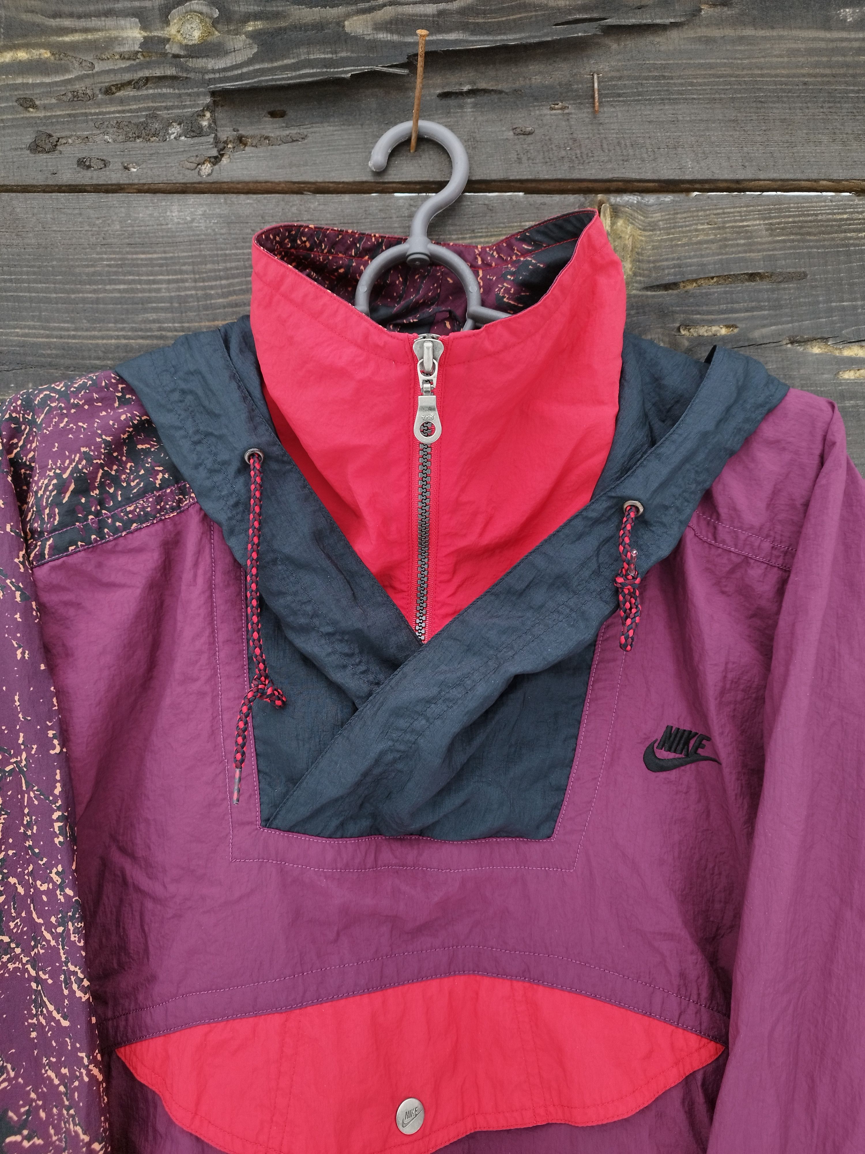 Nike RARE 90s Vintage Nike Graphic Anorak Nylon jacket – Size L Size US L / EU 52-54 / 3 - 5 Thumbnail