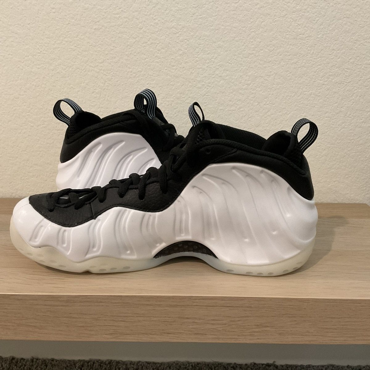 Nike Nike Air Foamposite One Size US 11 / EU 44 - 3 Thumbnail