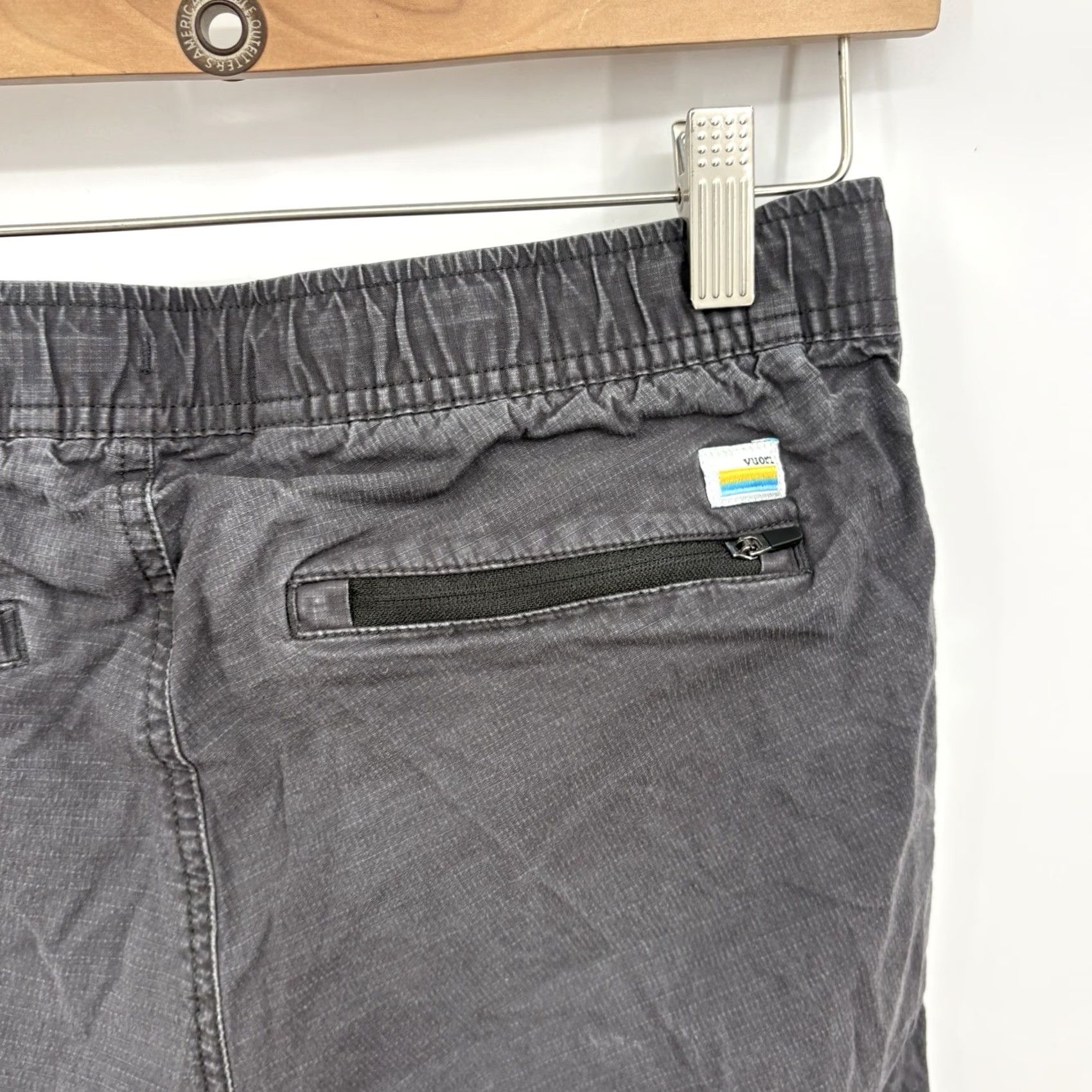 Vuori Vuori Ripstop Pant Men Small Performance Hiking Comfort Climber Slim Stretch Pants Athletic Regular Inseam 30 in Gray Size US 29 - 7 Thumbnail