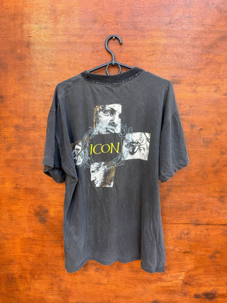 Band Tees Vintage Paradise Lost ICON 1993 Tee Shirt sz L Size US L / EU 52-54 / 3 - 2 Thumbnail