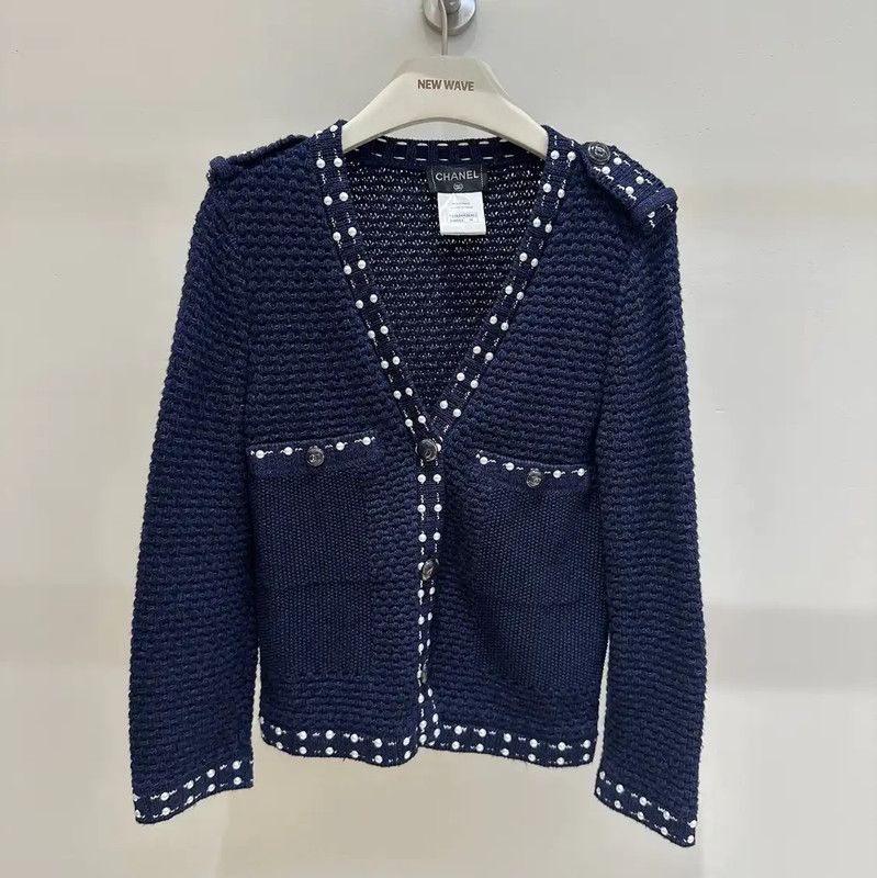 Chanel Chanel Navy Long Sleeve Cotton Sweater 0089 Size XS / US 0-2 / IT 36-38 - 1 Thumbnail