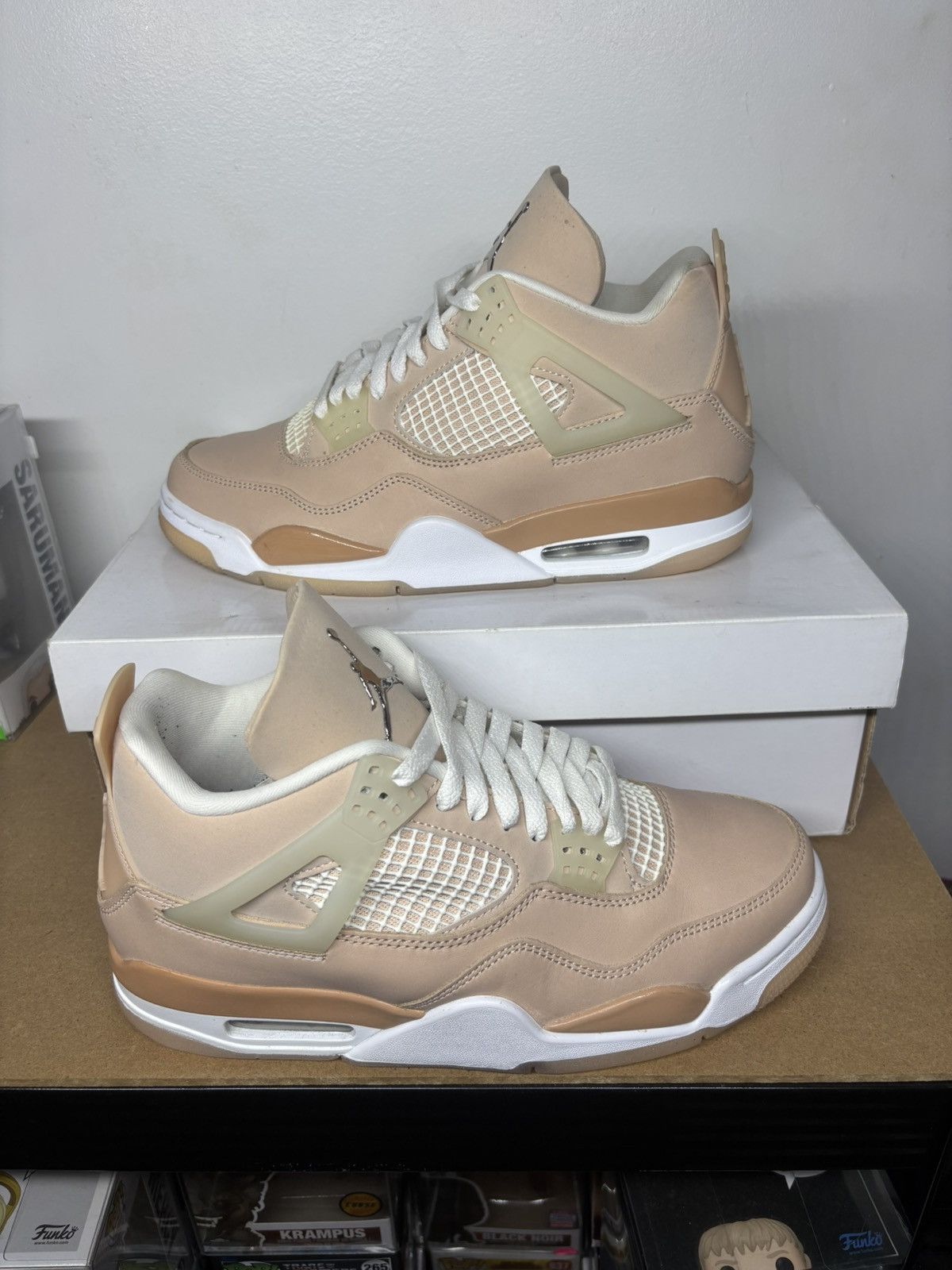 Jordan Brand Size 9.5 - Air Jordan 4 Retro Shimmer W Size 8 Men’s Size US 8 / EU 41 - 1 Thumbnail