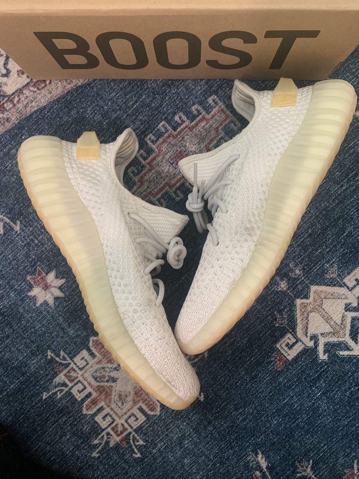 Adidas 2021 Adidas Yeezy Boost 350 V2 Light Size US 12.5 / EU 45-46 - 6 Thumbnail