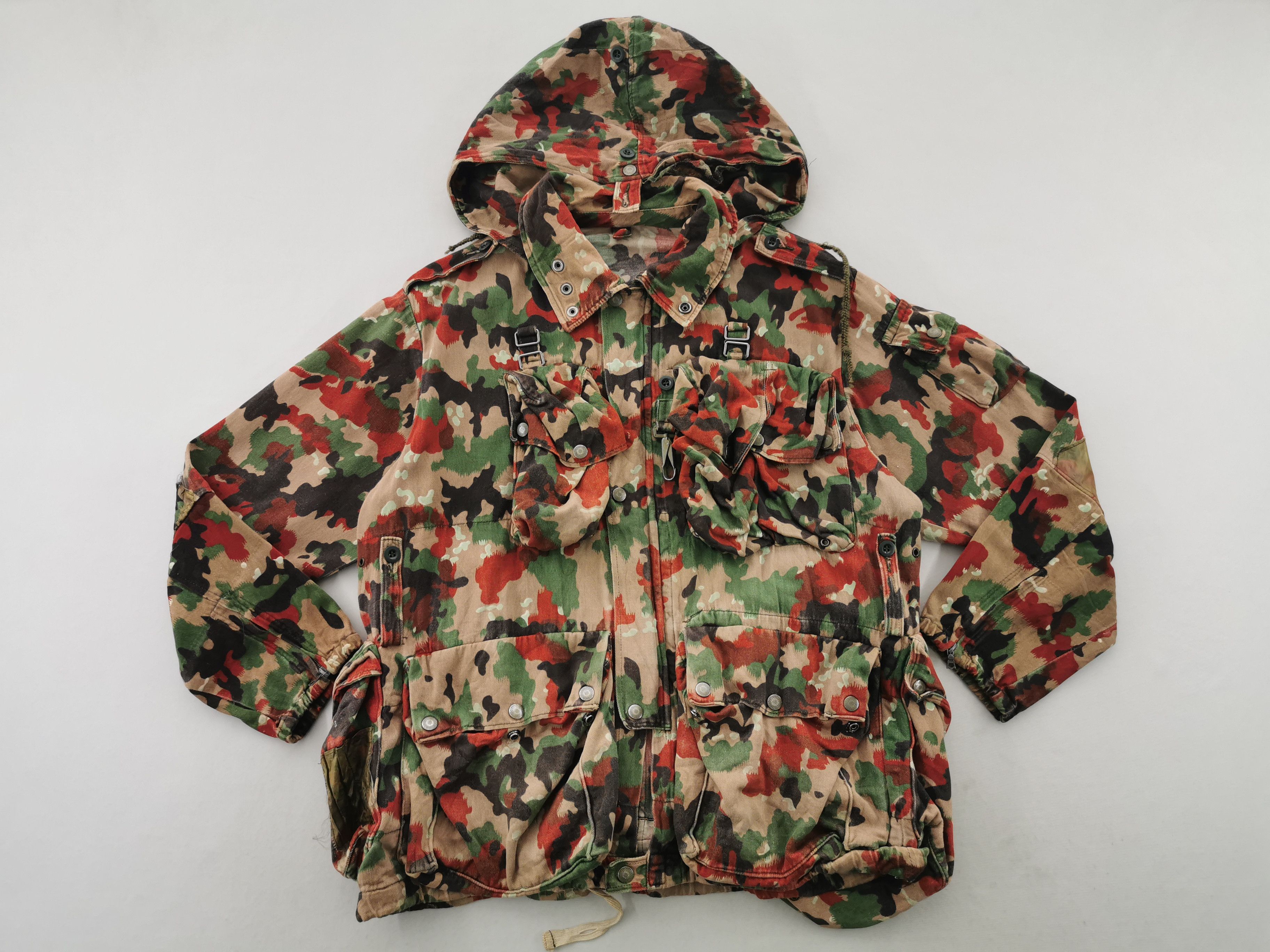Vintage Vintage 70s Swiss M70 TAZ 83 Alpenflage Camo Jacket Size US M / EU 48-50 / 2 - 1 Thumbnail