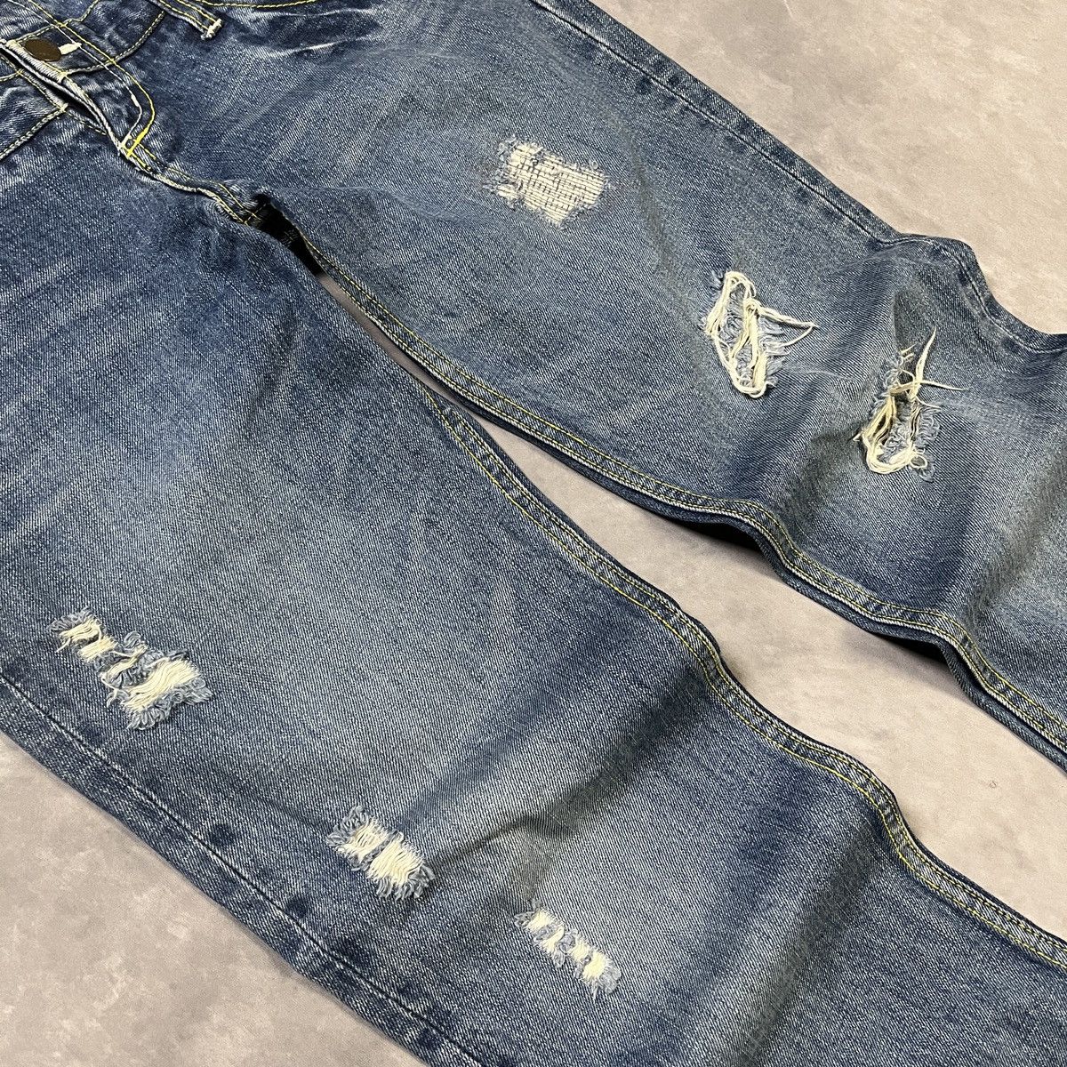 Japanese Brand 2000s Double Waist Art Pocket Distressed Fade Jeans Pants Size US 30 / EU 46 - 5 Thumbnail