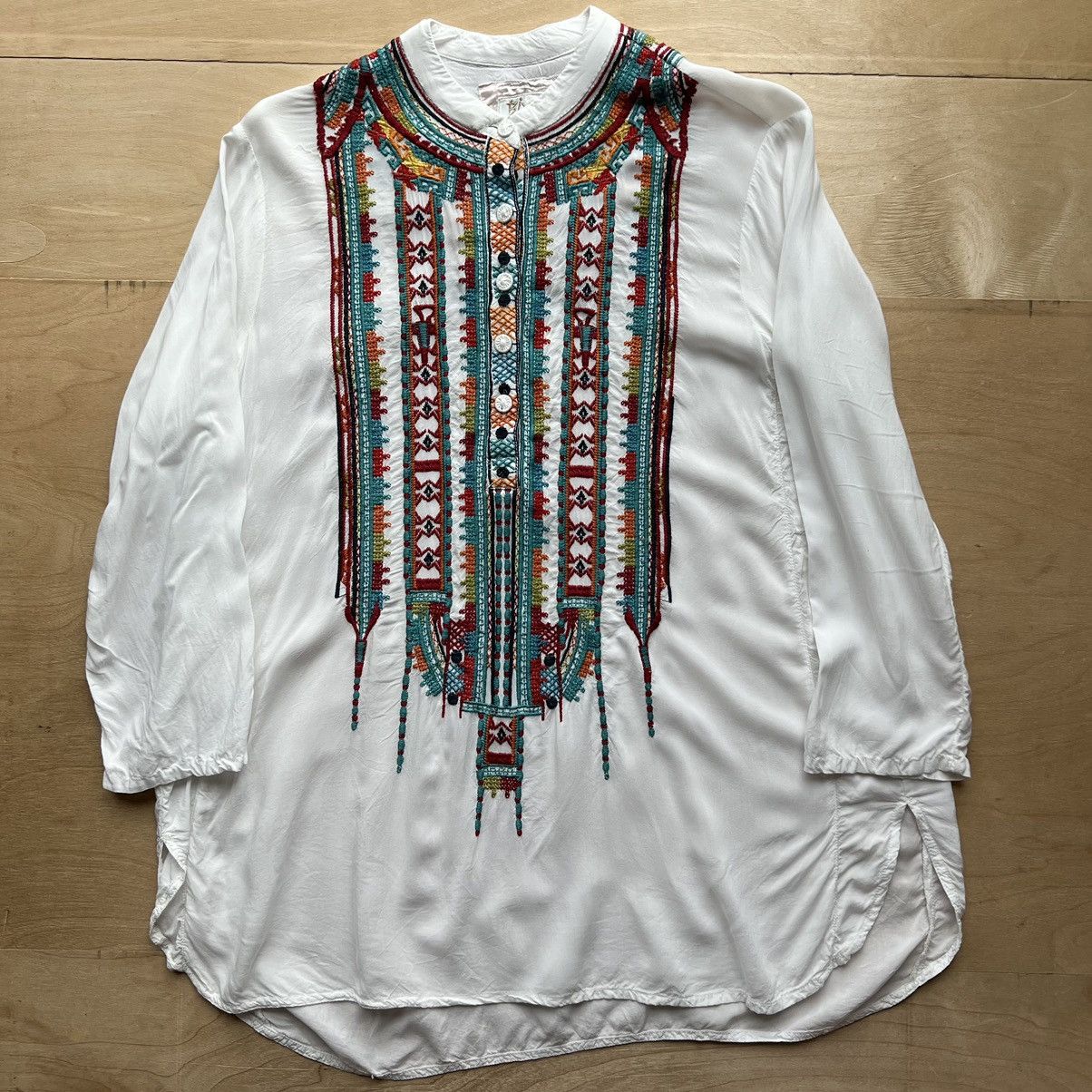 Johnny Was Astry Blouse Women's XS White Rayon Embroidered