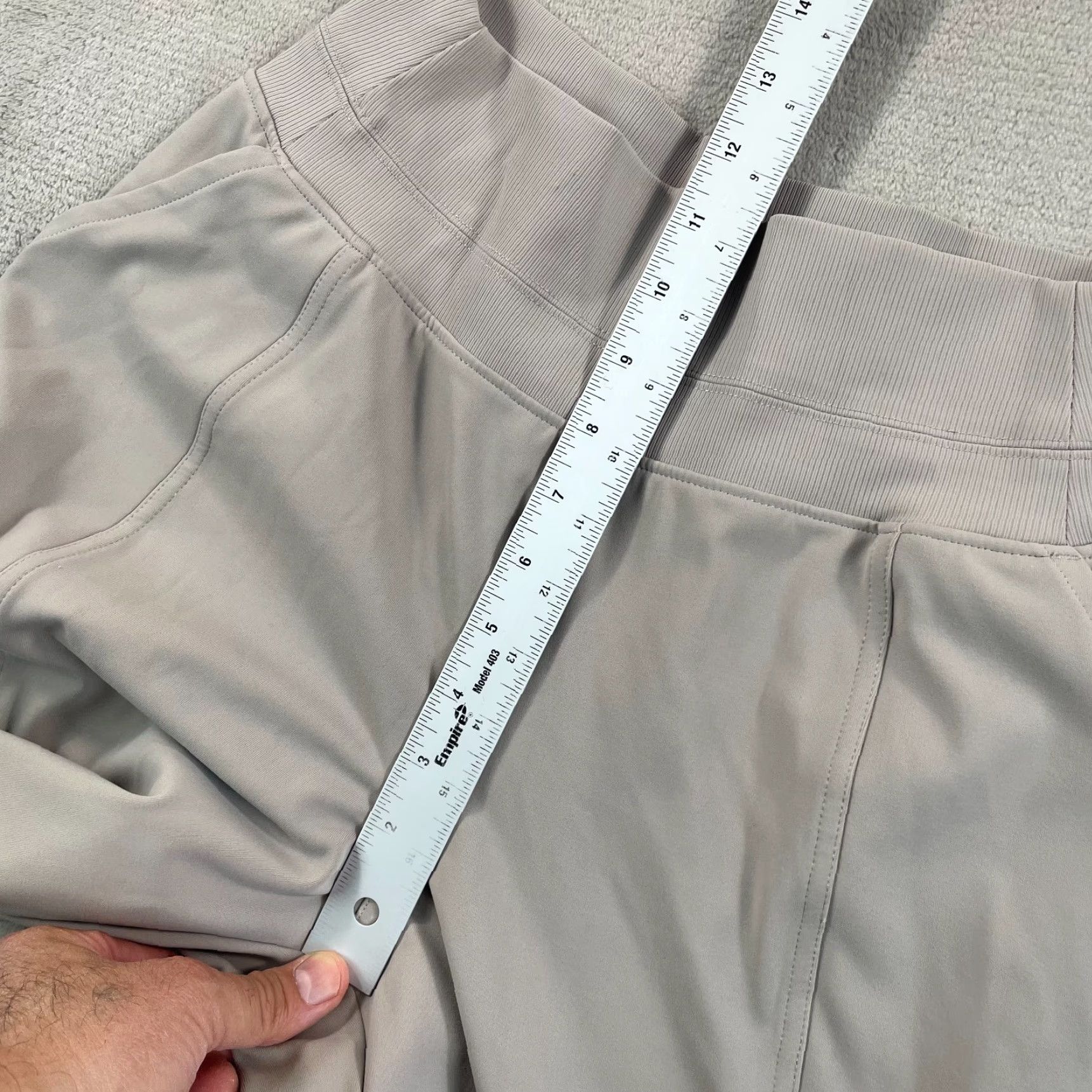 Athleta Athleta Venice High Rise Cargo Wide Leg Pants Women XS Beige Relaxed Wide-Leg Pockets Travel Yoga Workwear Athleisure 31 in Inseam Size 26" / US 2 / IT 38 - 7 Thumbnail