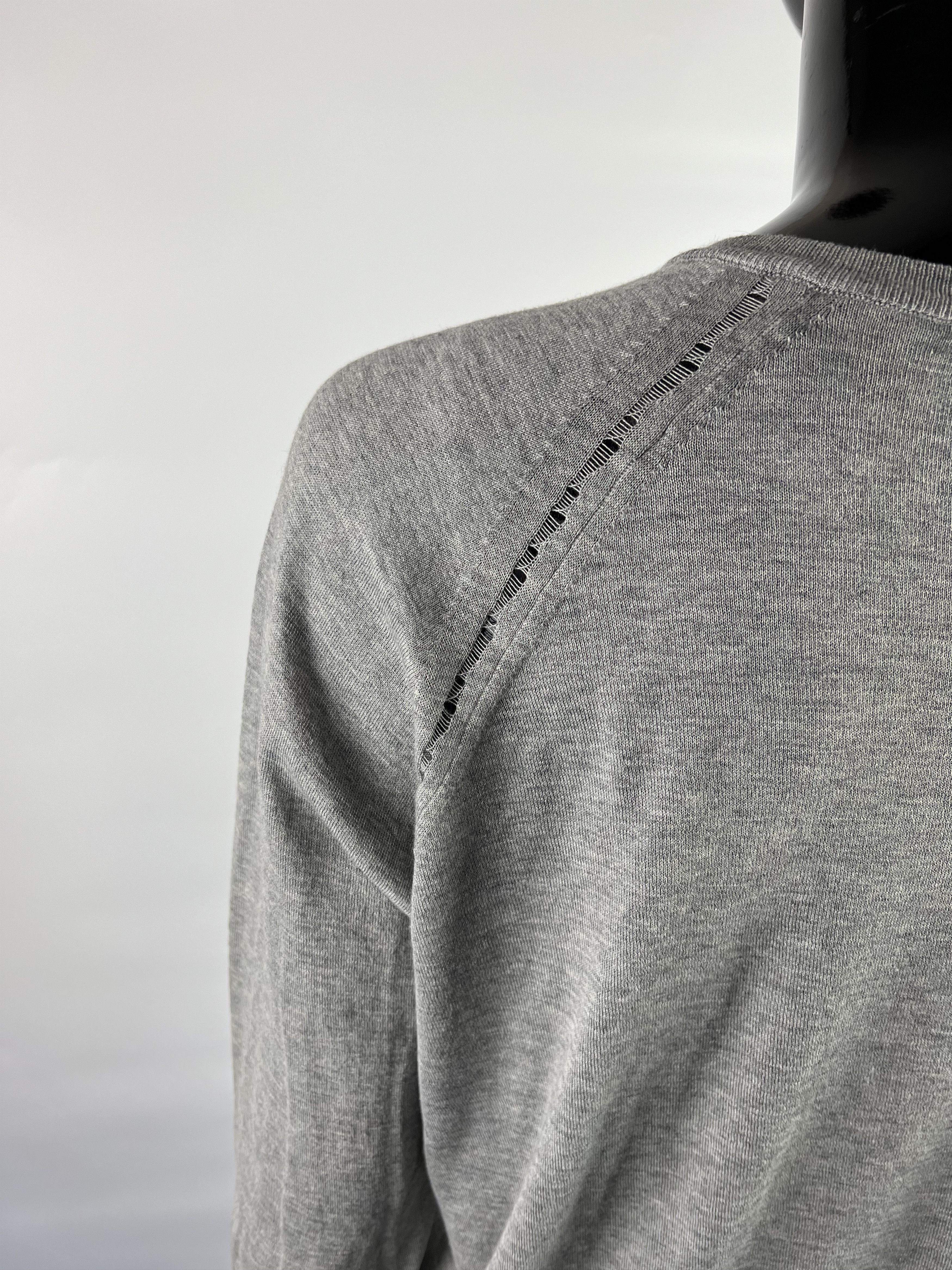 Trussardi Trussardi Women's Gray Cotton Cashmere V-Neck Sweater L Size L / US 10 / IT 46 - 4 Thumbnail