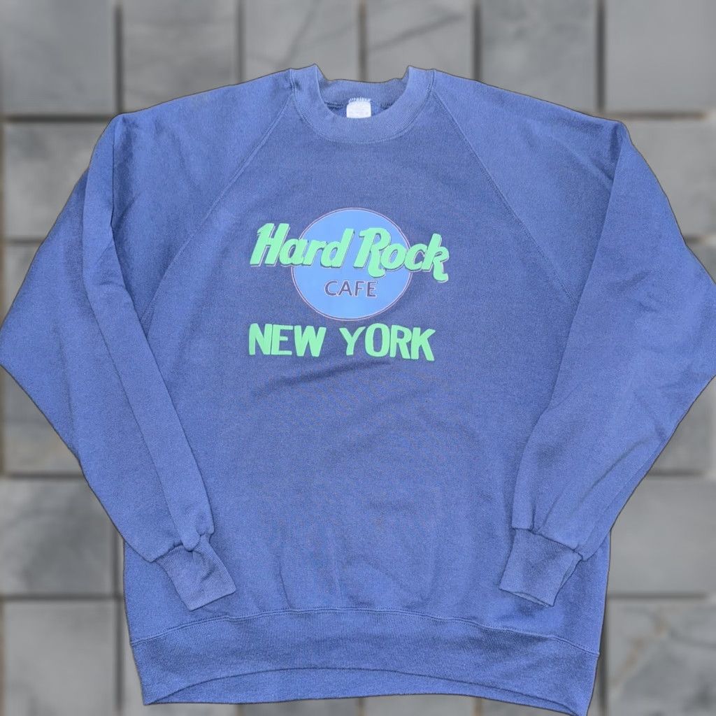 Vintage VINTAGE Hard Rock Cafe Crewneck Sweatshirt Purple Large Mens USA 22.5x28 L Size US L / EU 52-54 / 3 - 1 Thumbnail