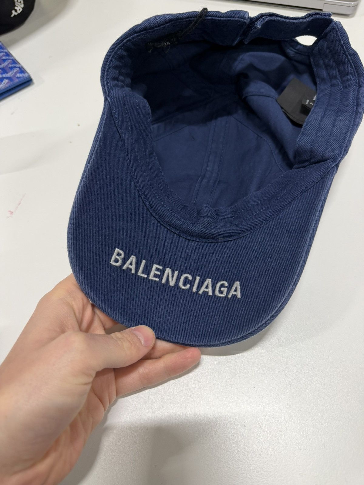 Balenciaga Balenciaga Gay Baseball Cap NEW 500$ Size ONE SIZE - 2 Thumbnail