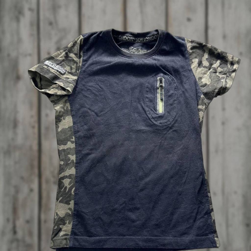 Boy London VINTAGE Boy London Shirt Mens S Black Camouflage Sleeves Zip Pocket Tee Tagless Logo Size US S / EU 44-46 / 1 - 1 Thumbnail