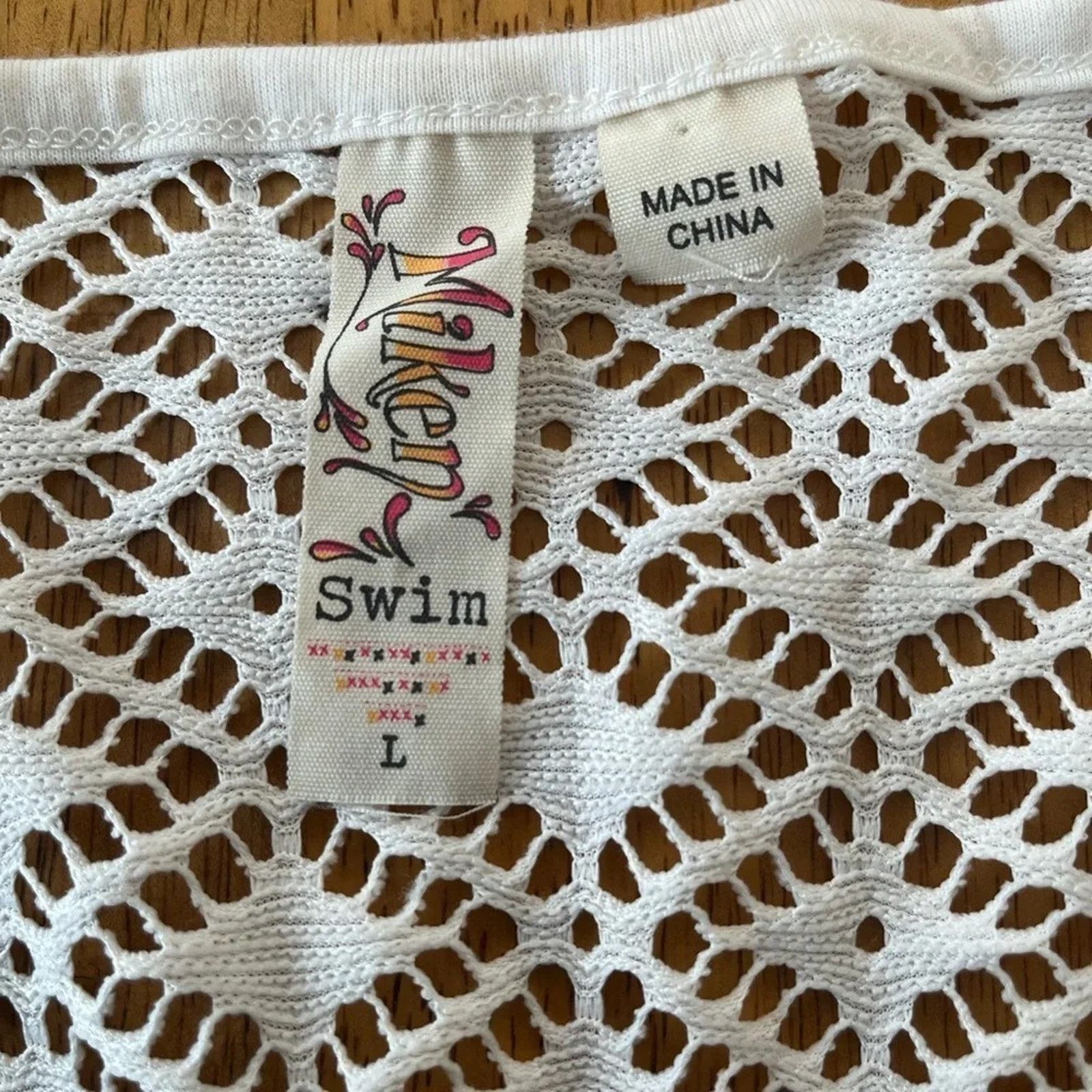 The Unbranded Brand Miken Swim lace coverup or robe, size Large in beige. Size ONE SIZE - 3 Thumbnail