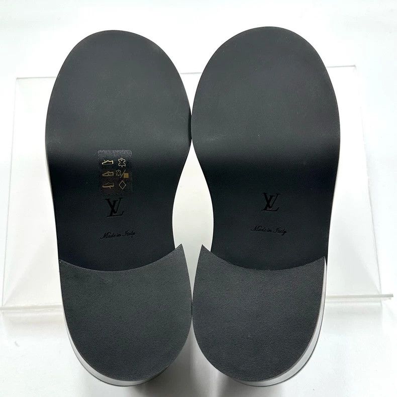 Louis Vuitton Louis Vuitton Black Lock Loafers shoes Size US 5.5 / IT 35.5 - 7 Thumbnail