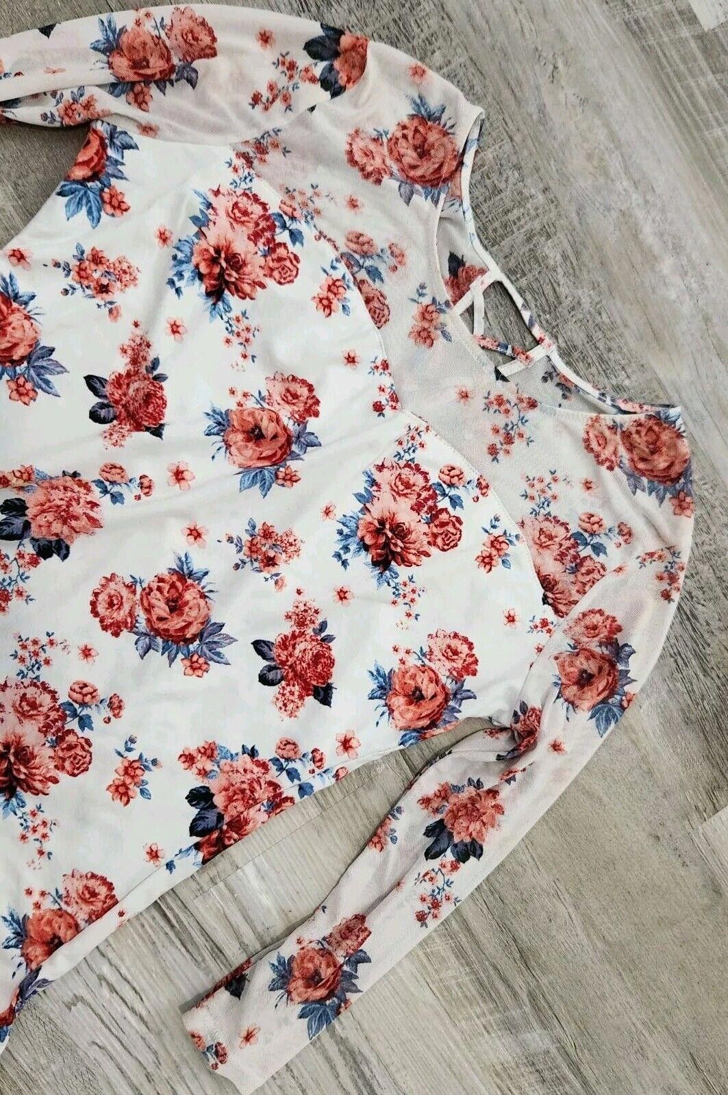Designer Y2k Top Medium White Floral Sheer See Through Mesh Size M / US 6-8 / IT 42-44 - 2 Thumbnail