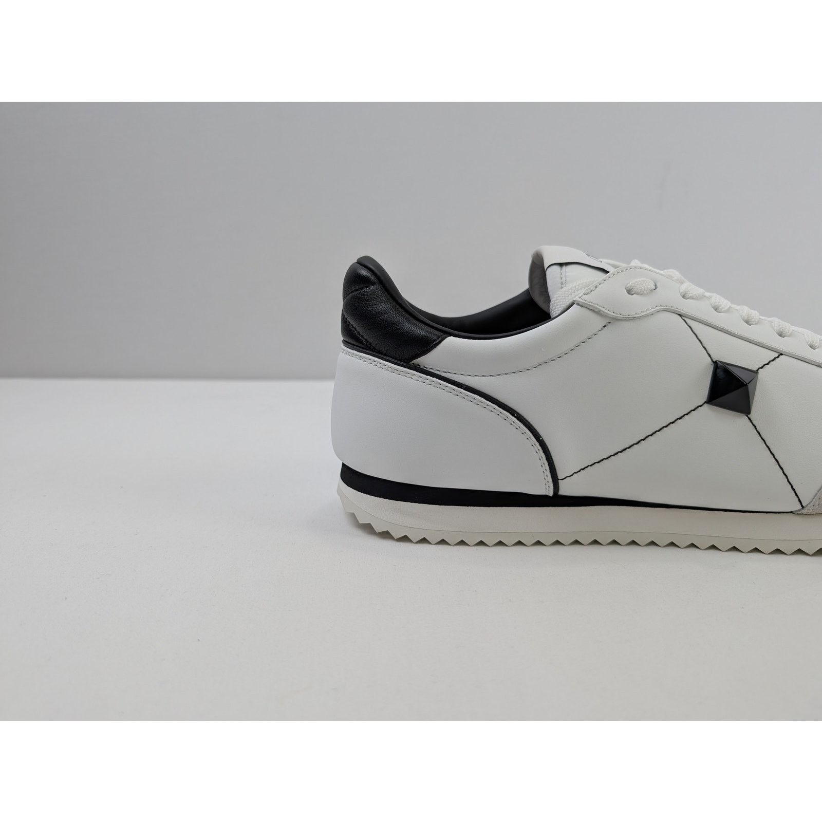 Valentino o1rshd1 Stud-around Sneakers in Leather in White Size US 11 / EU 44 - 5 Thumbnail