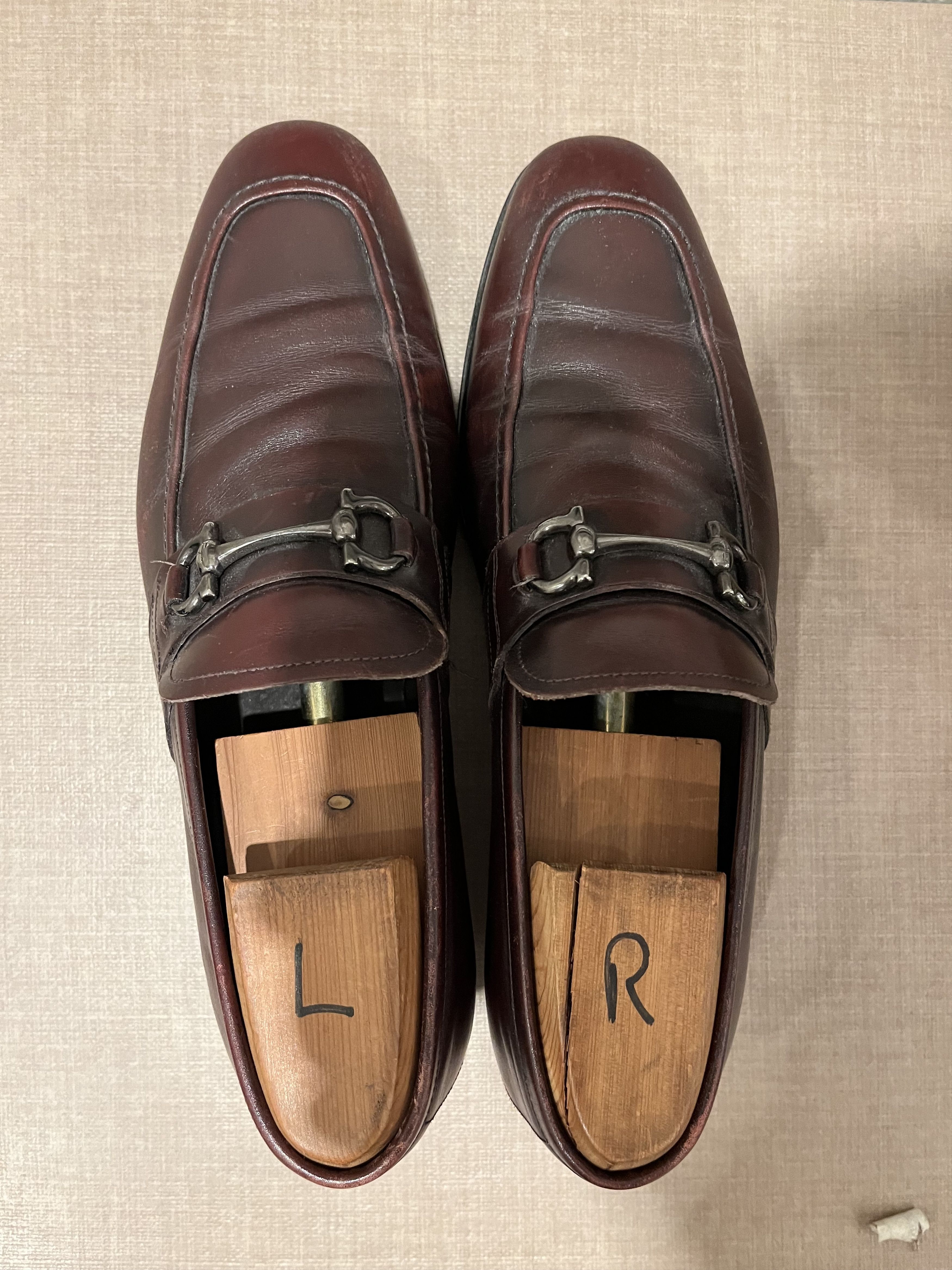 Salvatore Ferragamo Ferragamo burgundy loafer Size US 8 / EU 41 - 1 Thumbnail