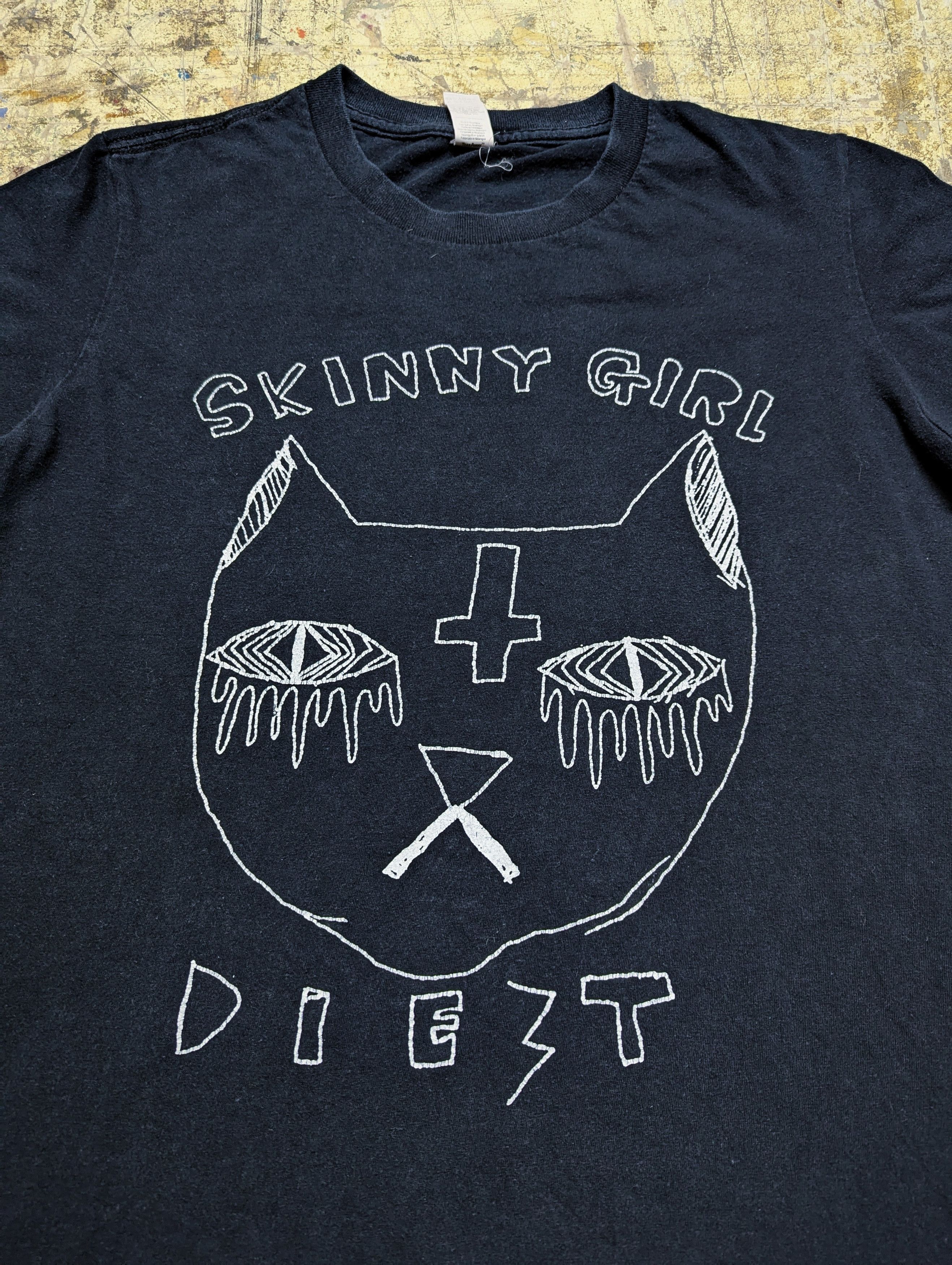 Band Tees Rare! 00s Skinny Girl Diet Cat Graphic Promo T Shirt Size US S / EU 44-46 / 1 - 1 Thumbnail