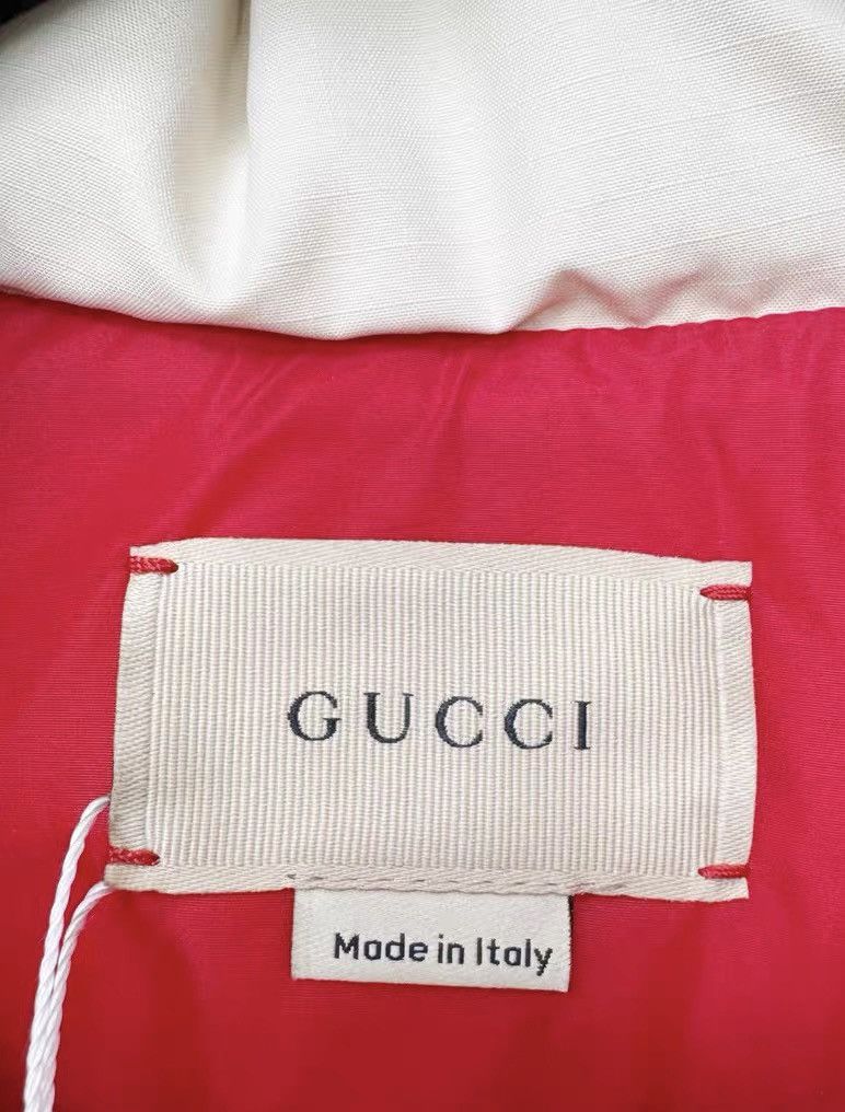 Gucci Gucci down vest, authentic Size L / US 10 / IT 46 - 3 Thumbnail