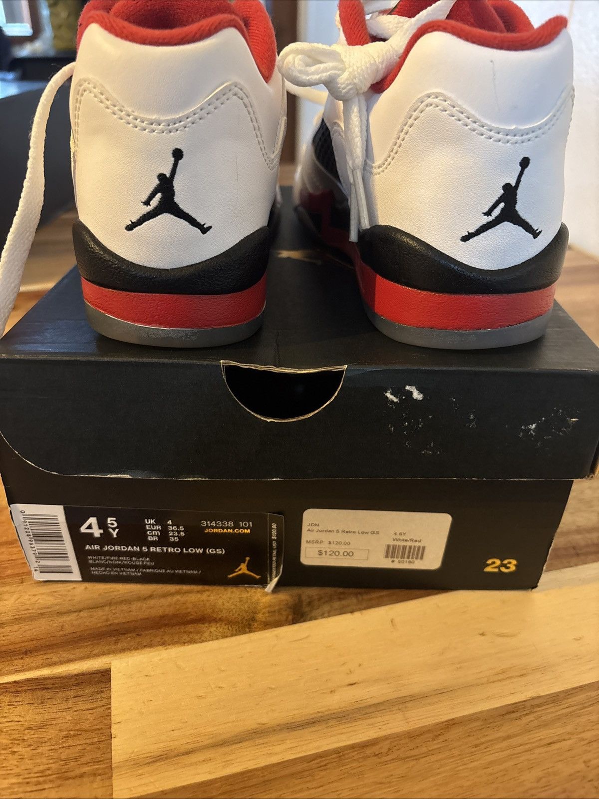 Nike Jordan shoes 4.5y Size US 5.5 / EU 38 - 8 Thumbnail
