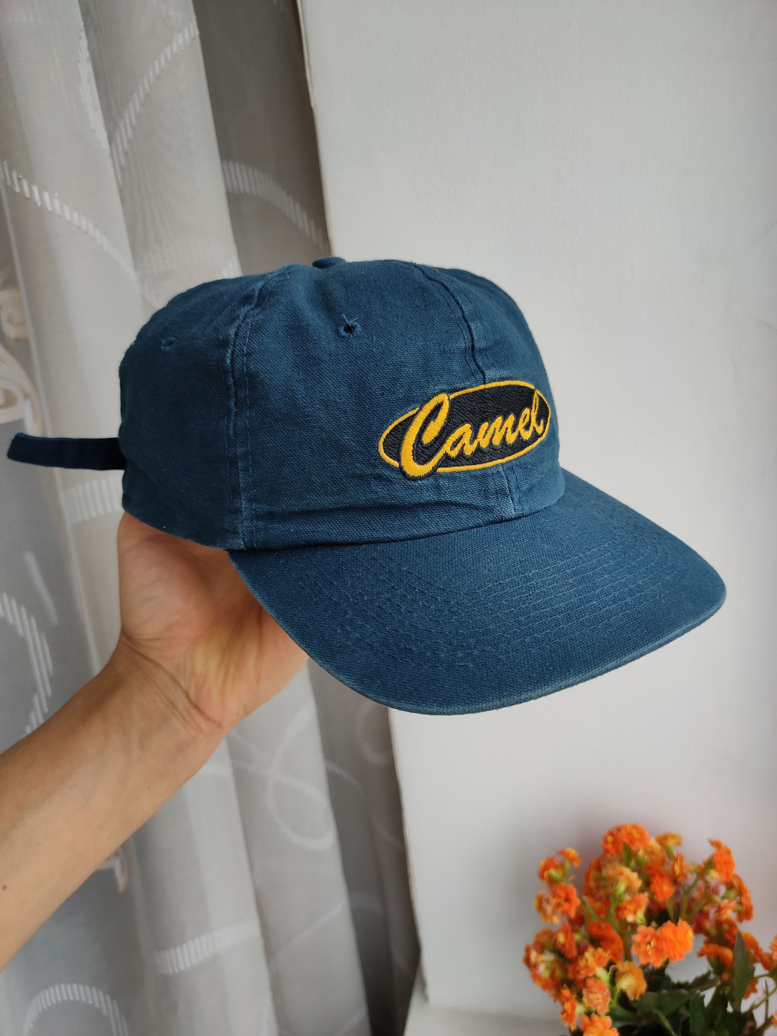 Vintage Y2K Camel Cap