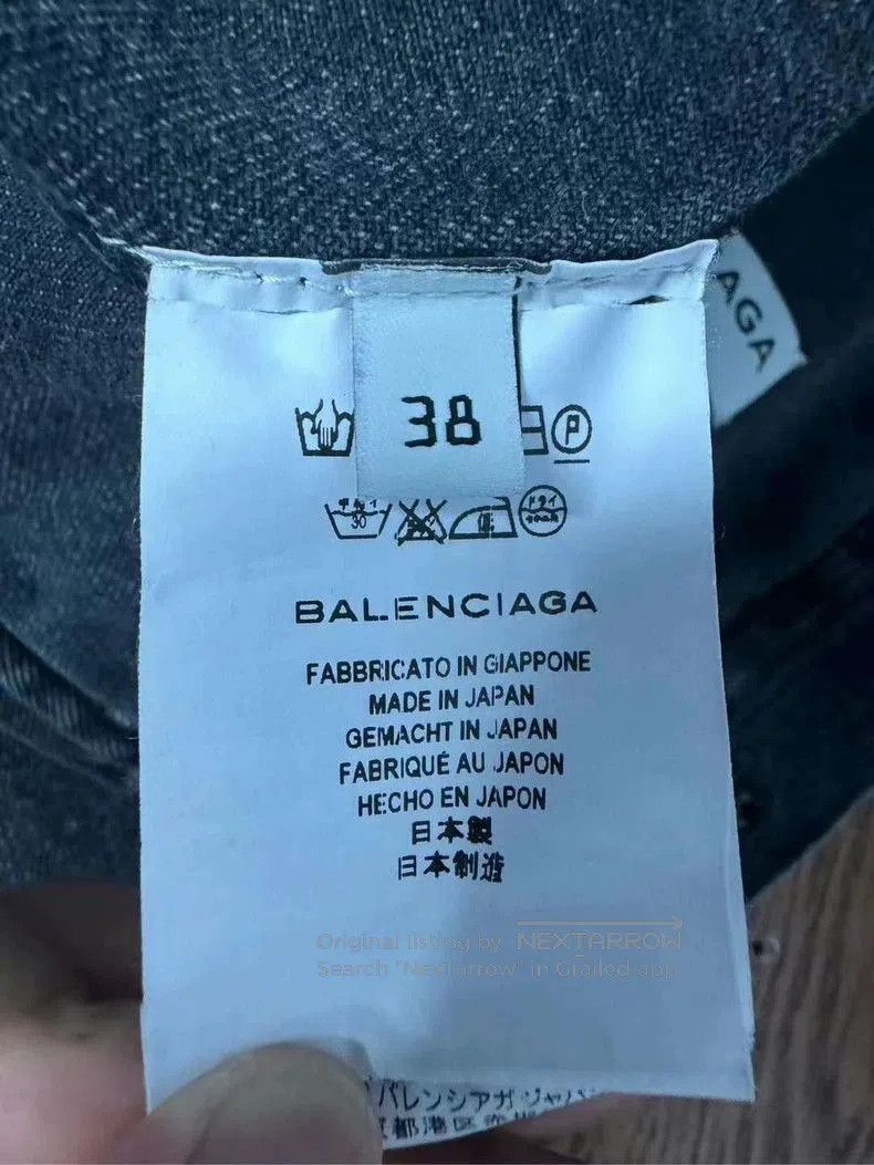 Balenciaga Balenciaga Back Logo Denim Jacket. Size US S / EU 44-46 / 1 - 4 Thumbnail